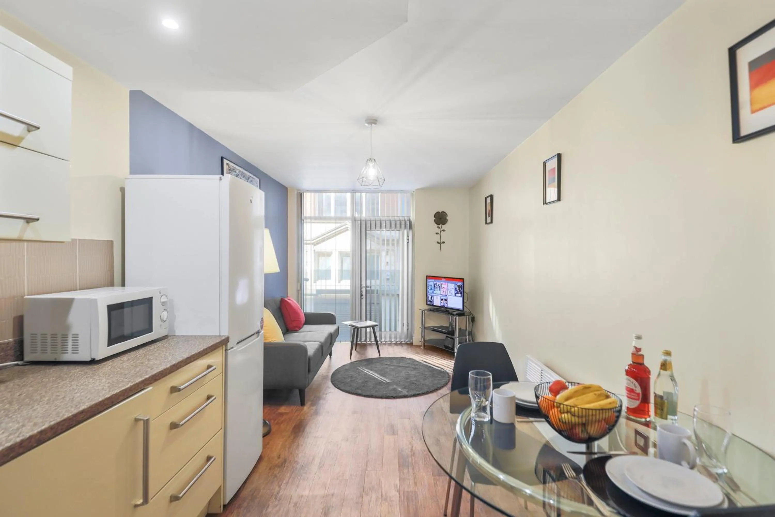 Photo of the whole room in UR STAY Apartments Leicester