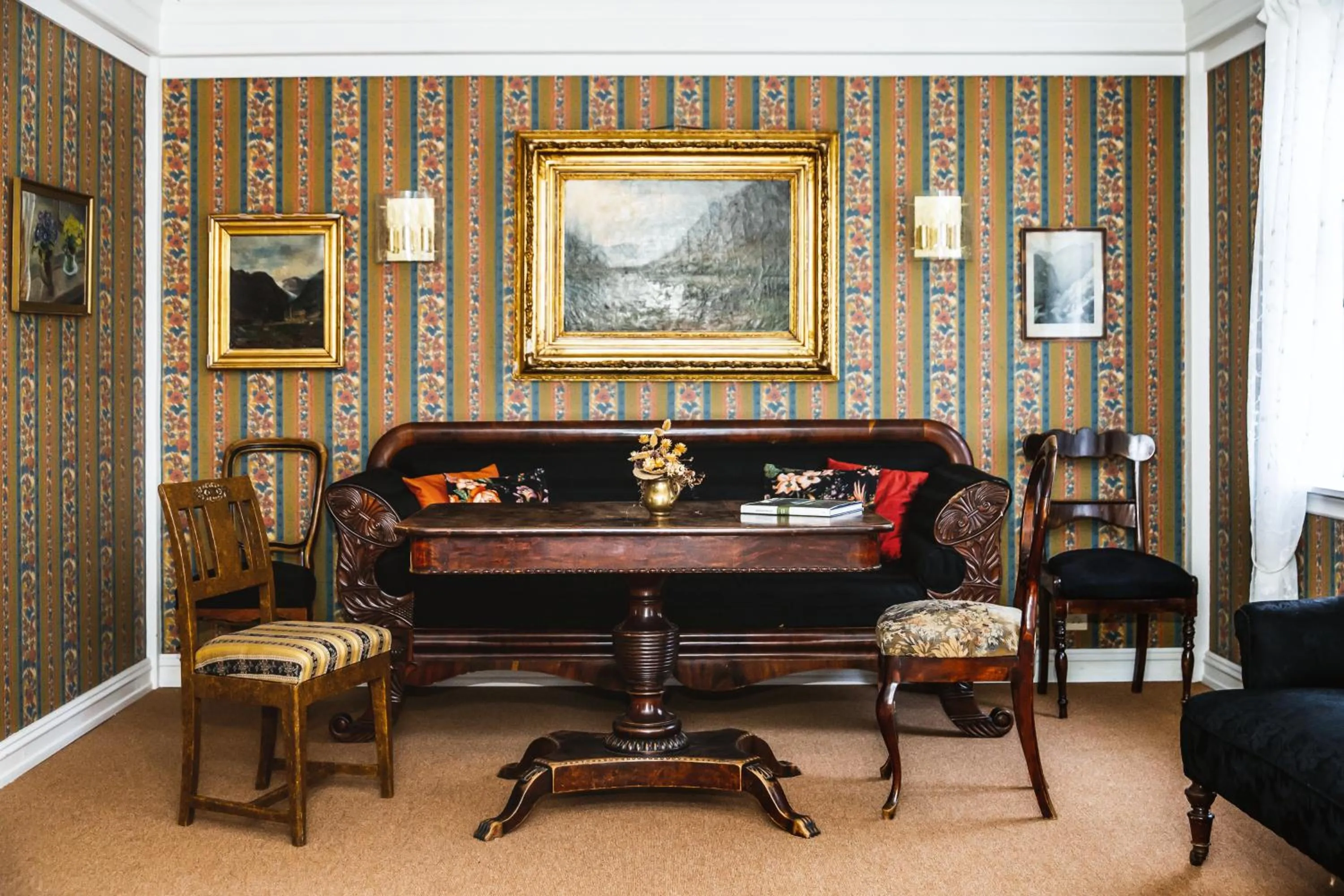 Area and facilities in Lindstrøm Hotel