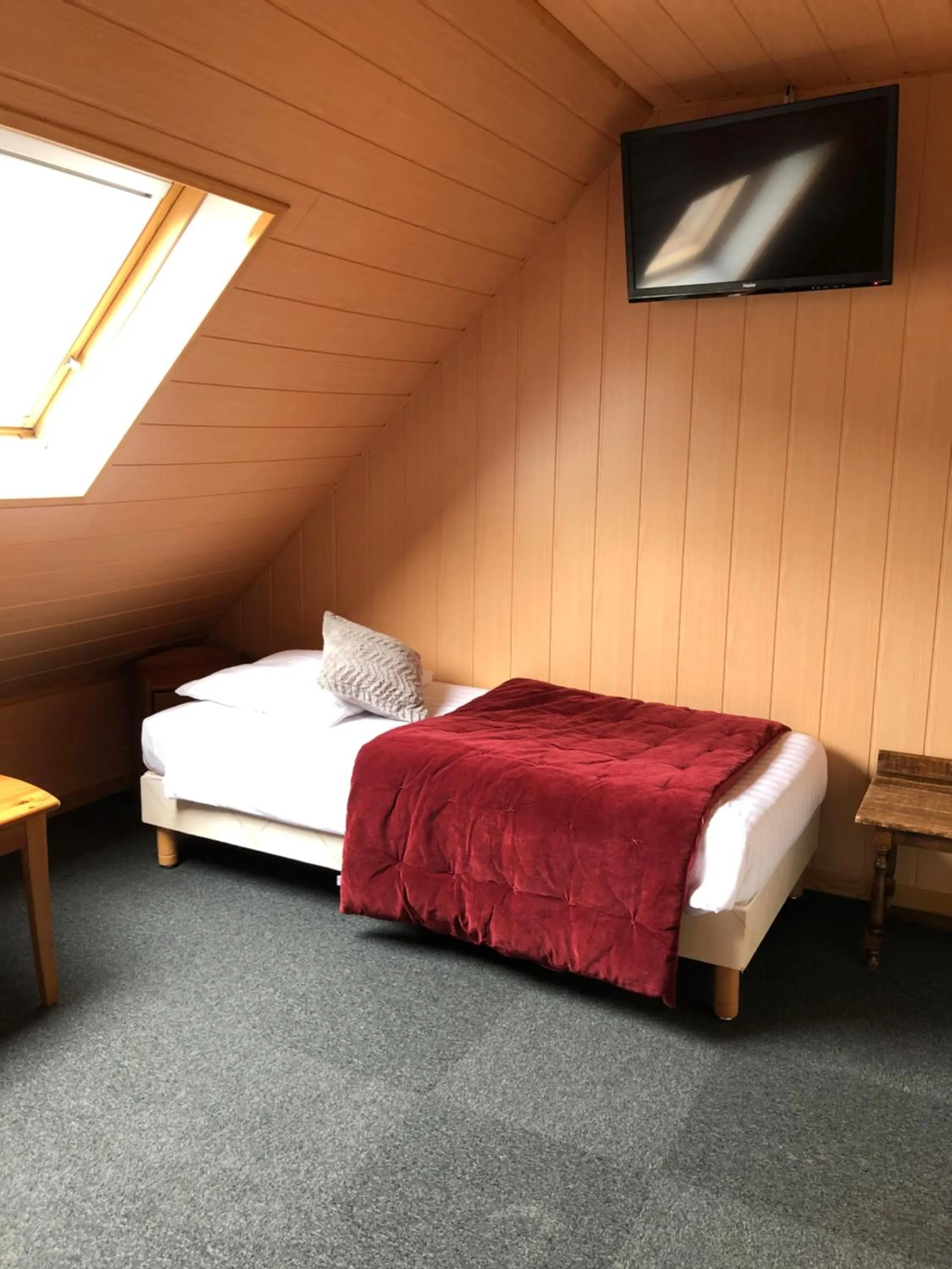 Bed in Hotel SPA Au Cheval Blanc