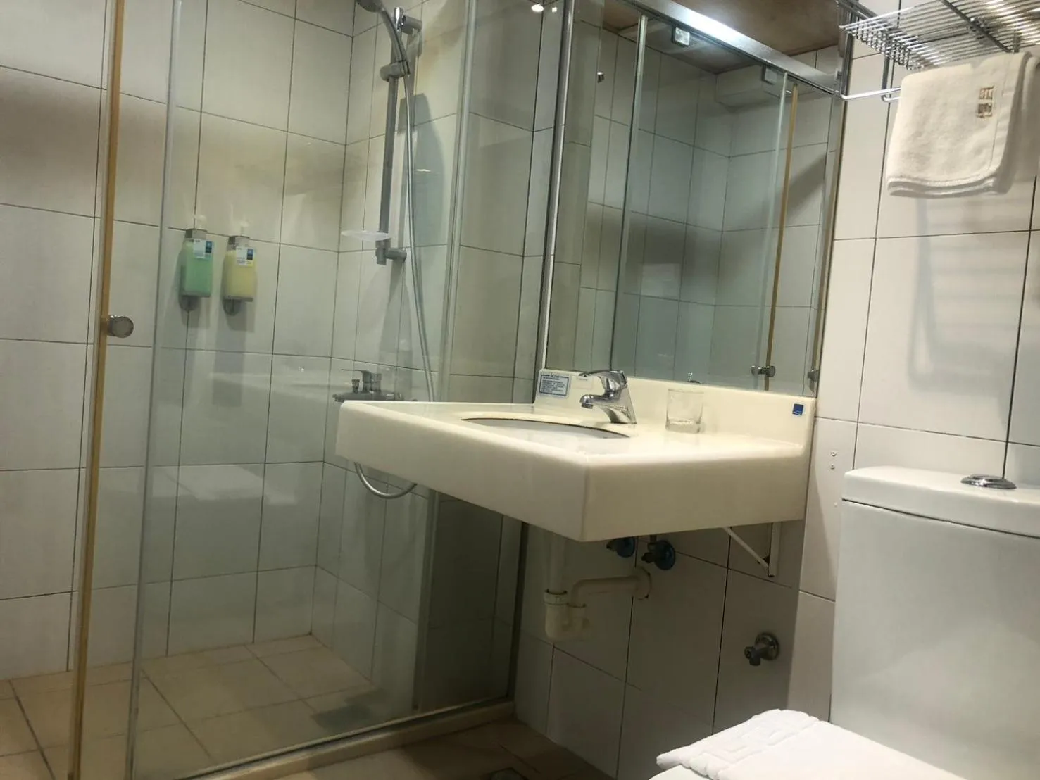 Shower in 天璽商務飯店 Cullinan Hotel