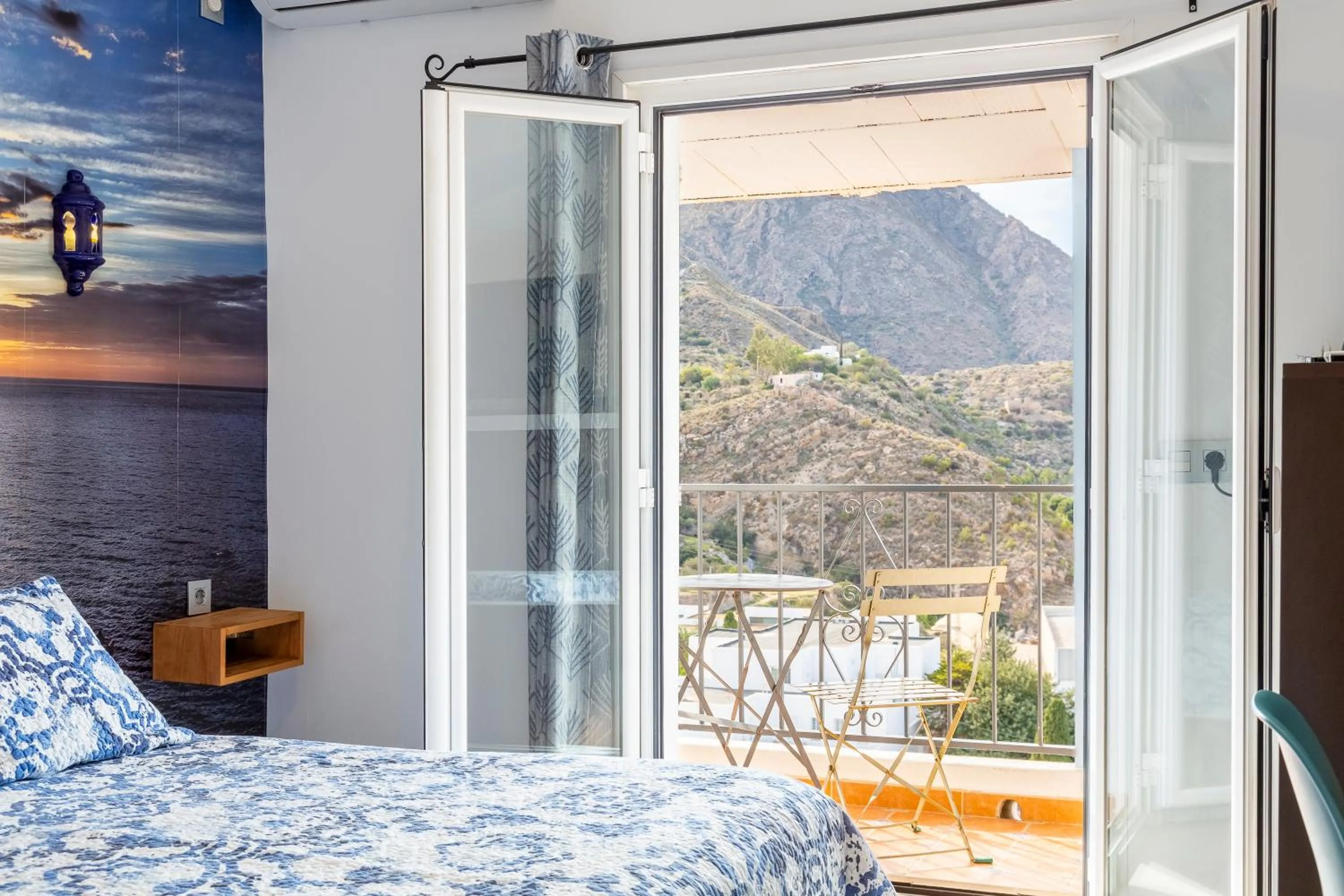 Mountain view, Bed in Boutique Hotel El Olivar