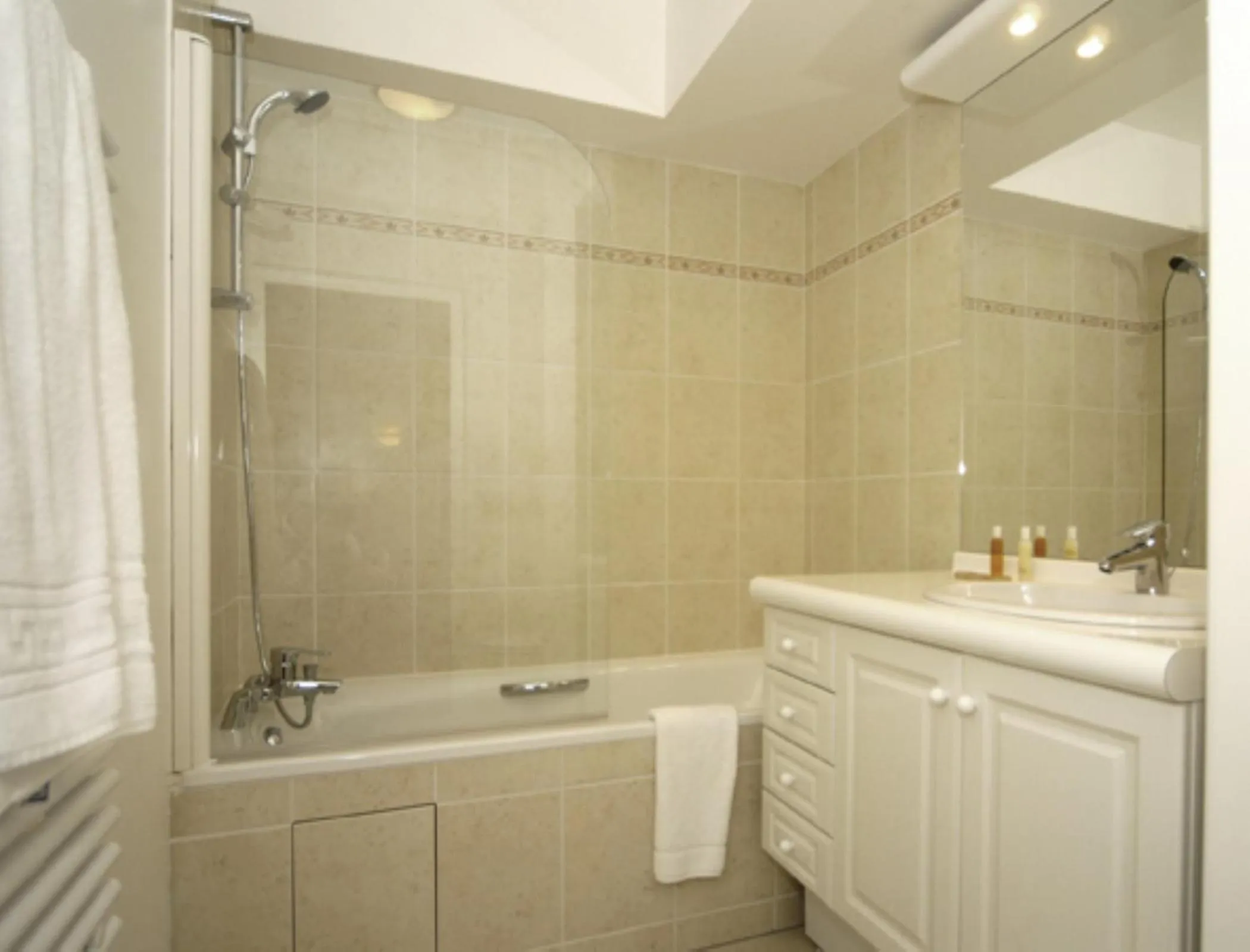 Bathroom in Résidence du Grand Hôtel
