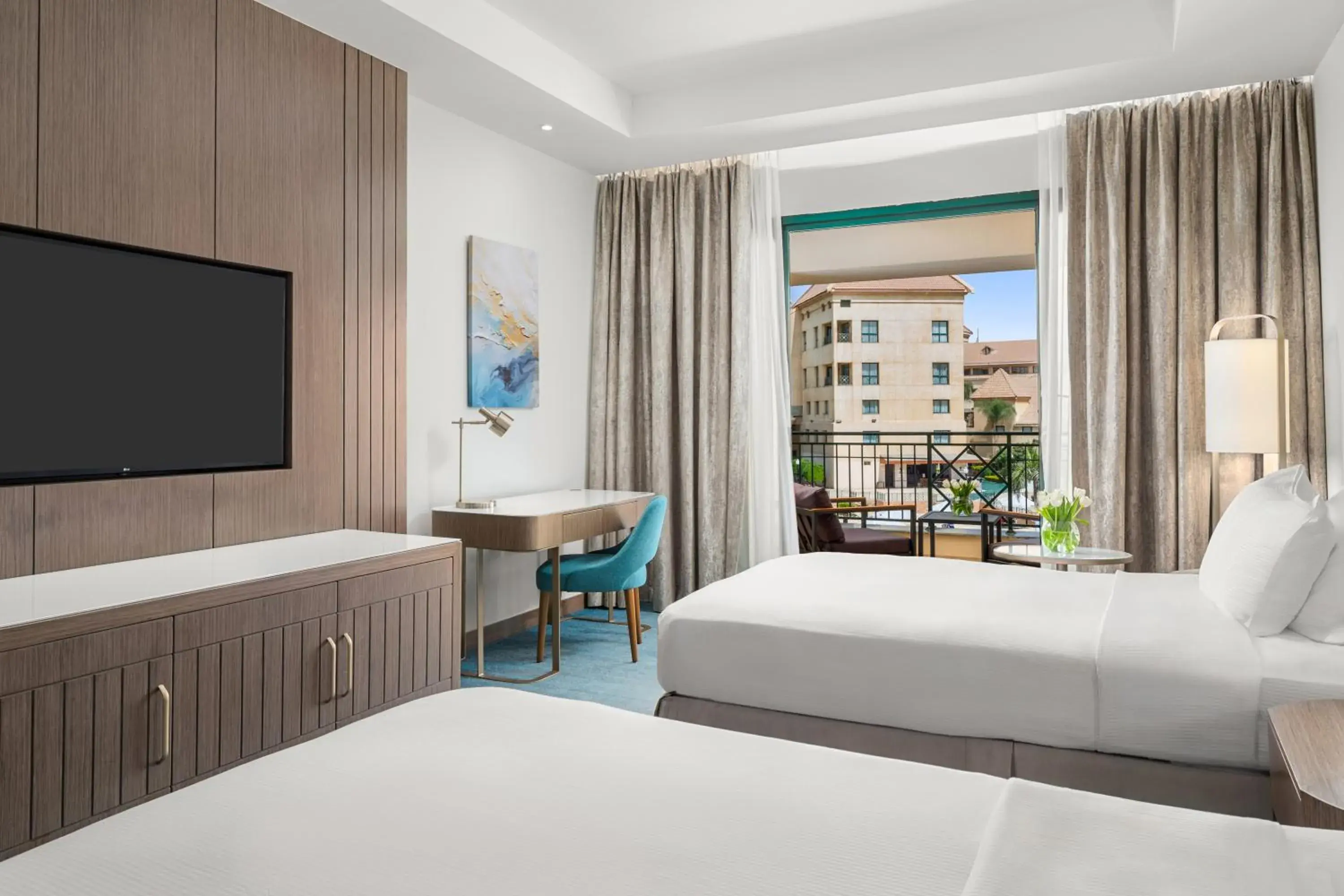 Superior Twin Room with Pool in Hilton Pyramids Golf Superior Twin Room with Pool in Hilton Pyramids Golf