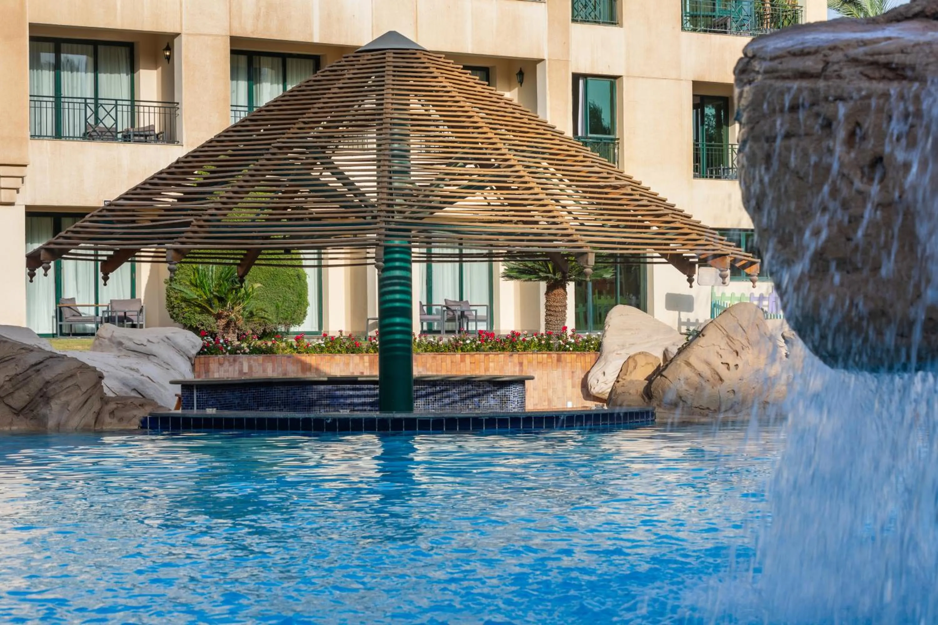 Swimming pool in Hilton Pyramids Golf