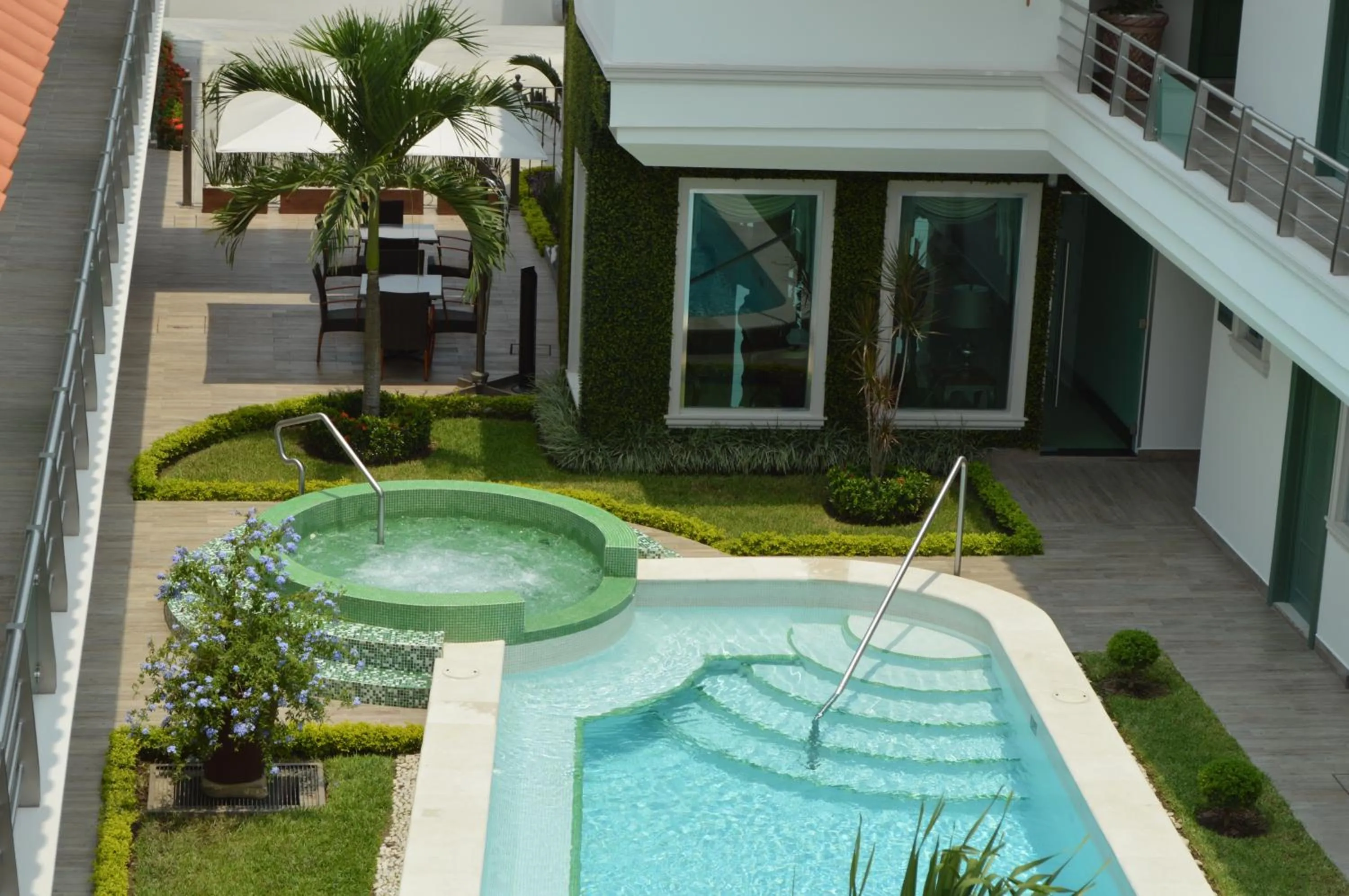 Garden view in hotel villa magna poza rica