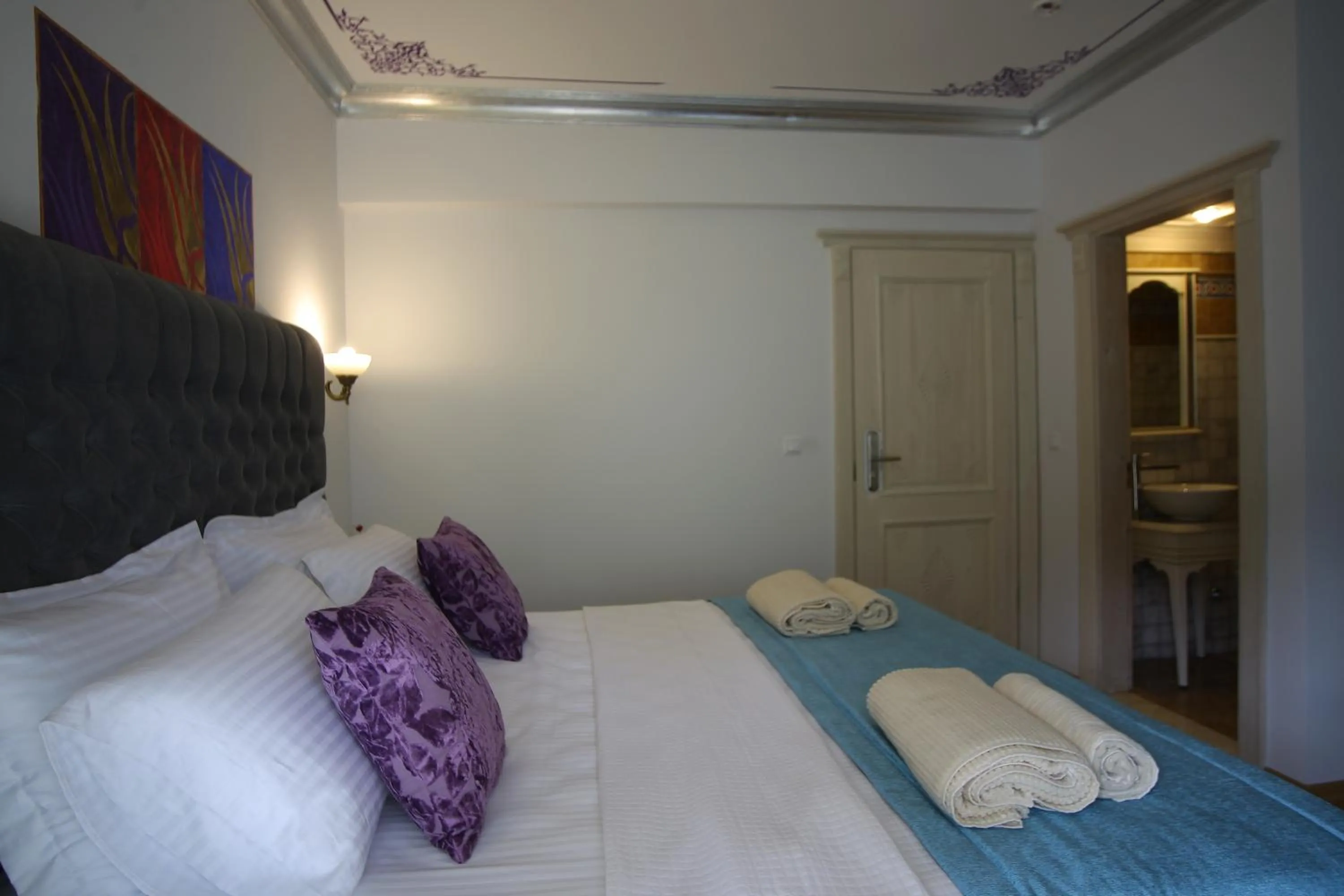 Photo of the whole room, Bed in Petunya Konak Boutique Hotel