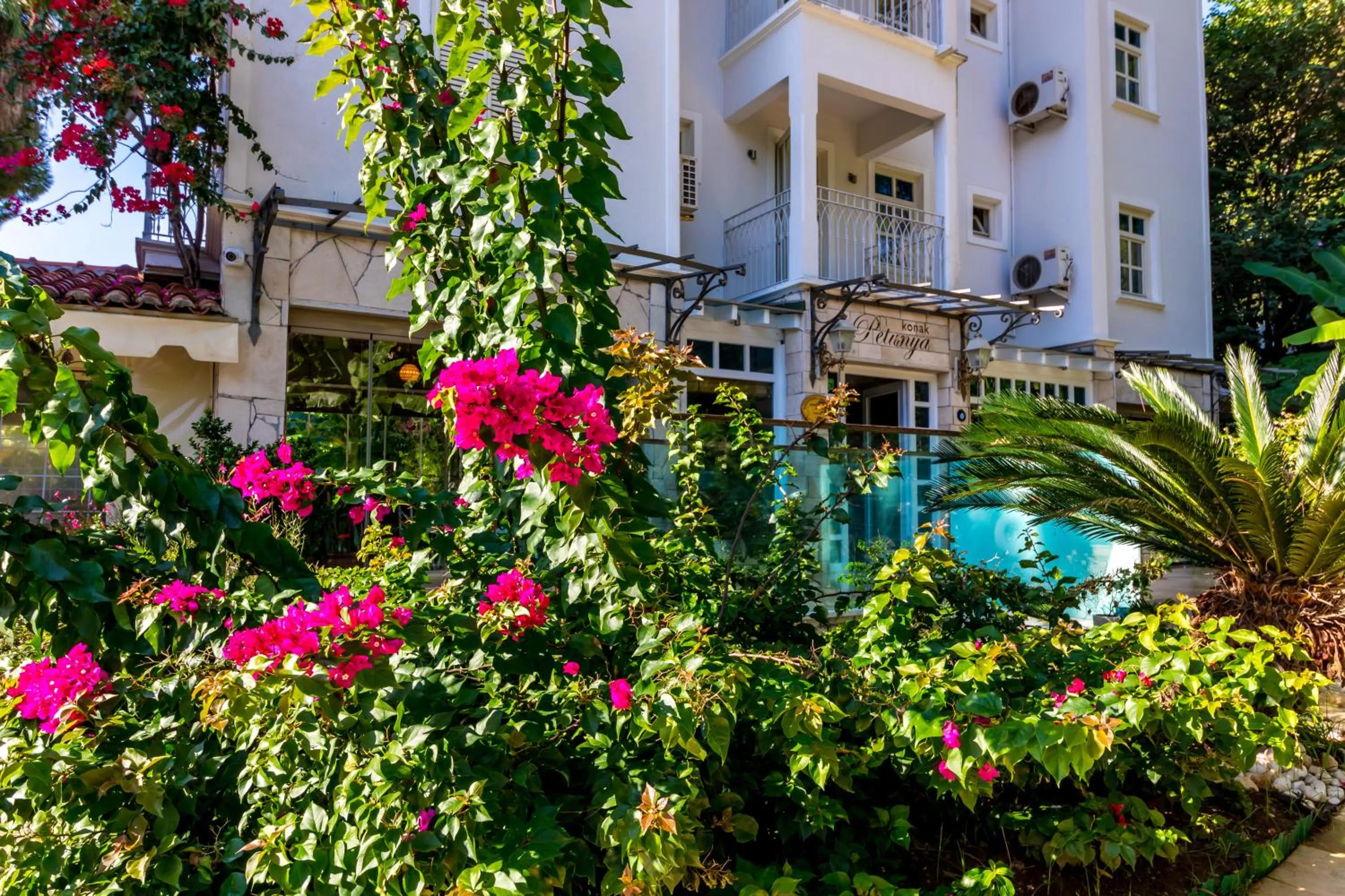 Property building in Petunya Konak Boutique Hotel