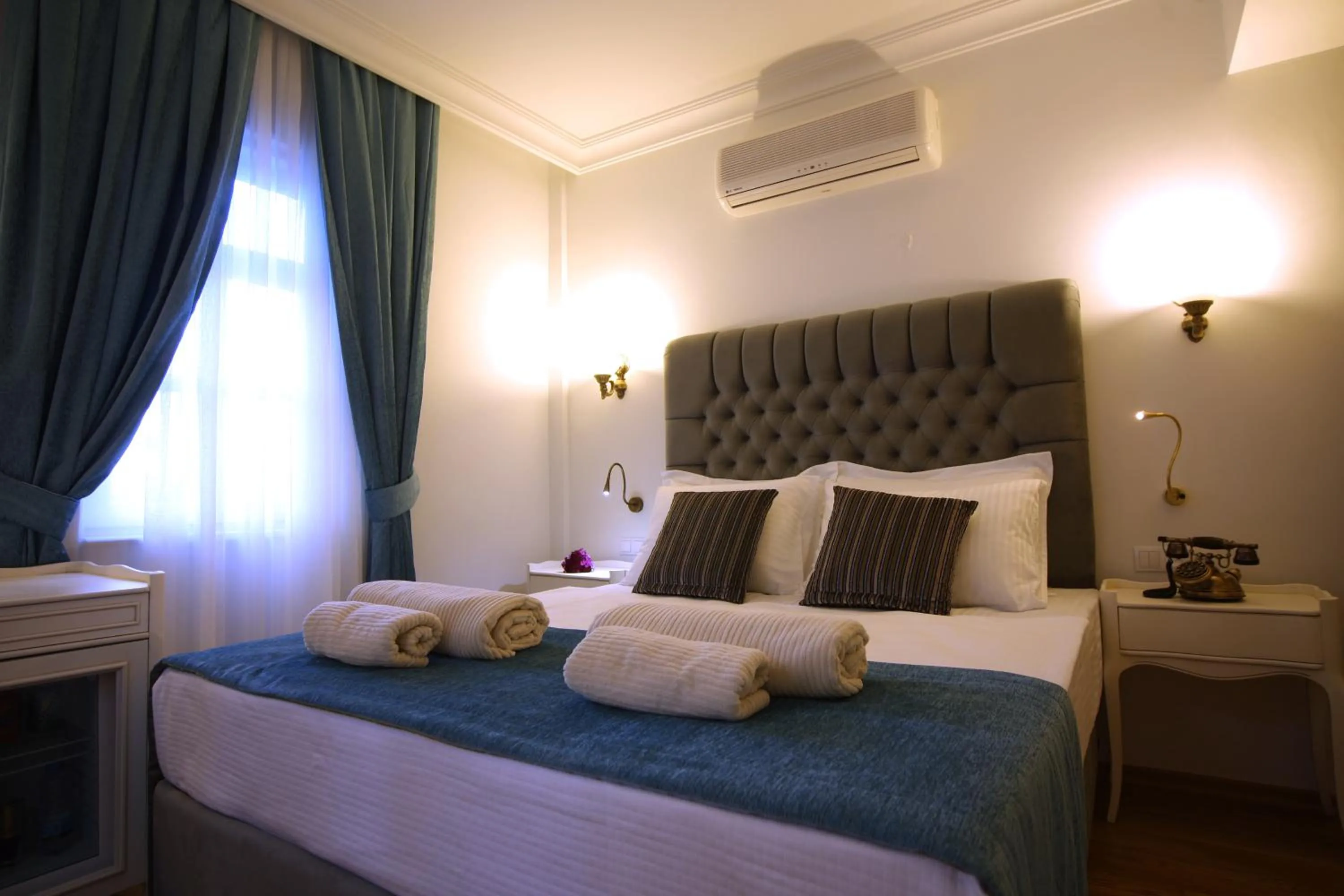 Bed in Petunya Konak Boutique Hotel