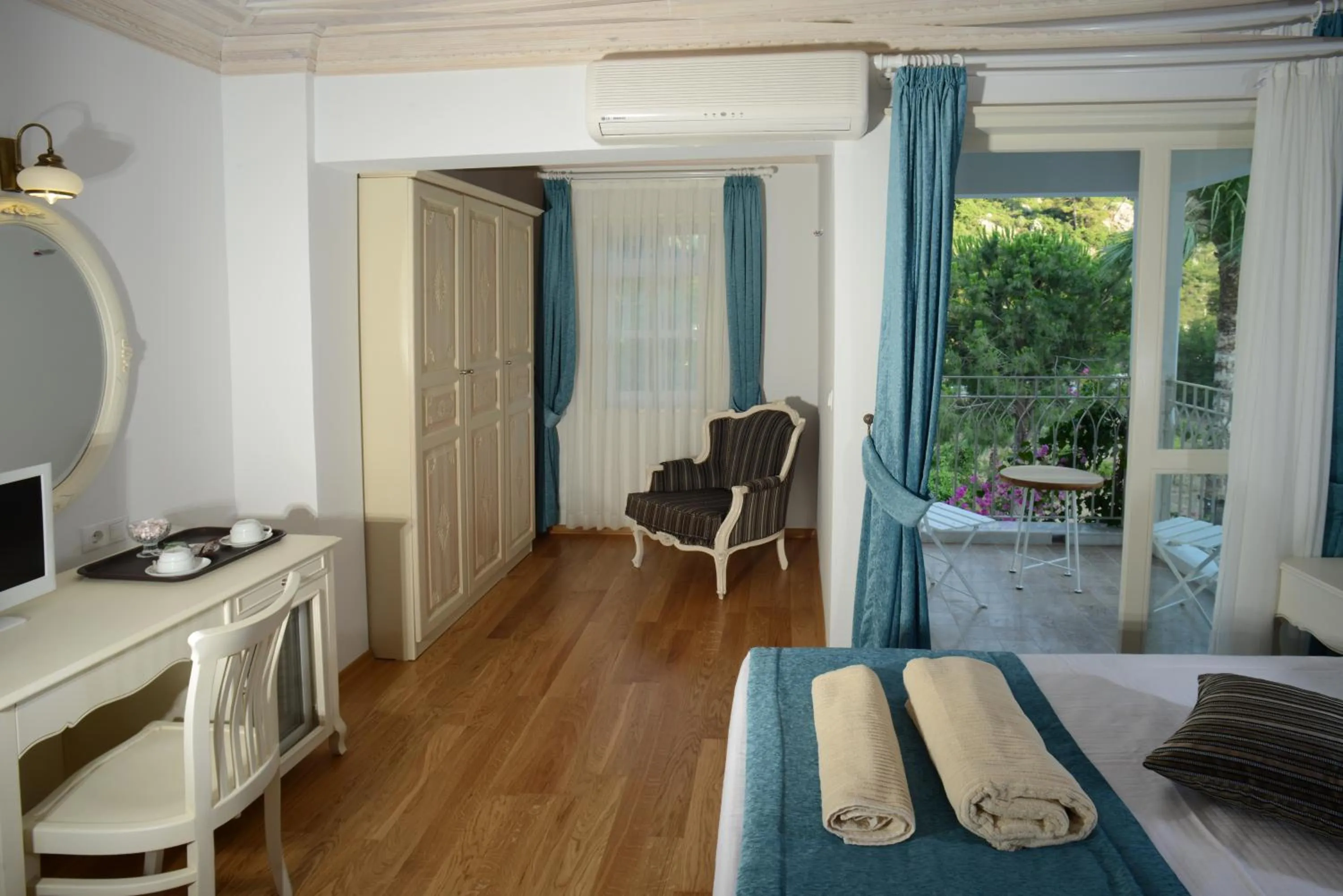 Photo of the whole room in Petunya Konak Boutique Hotel