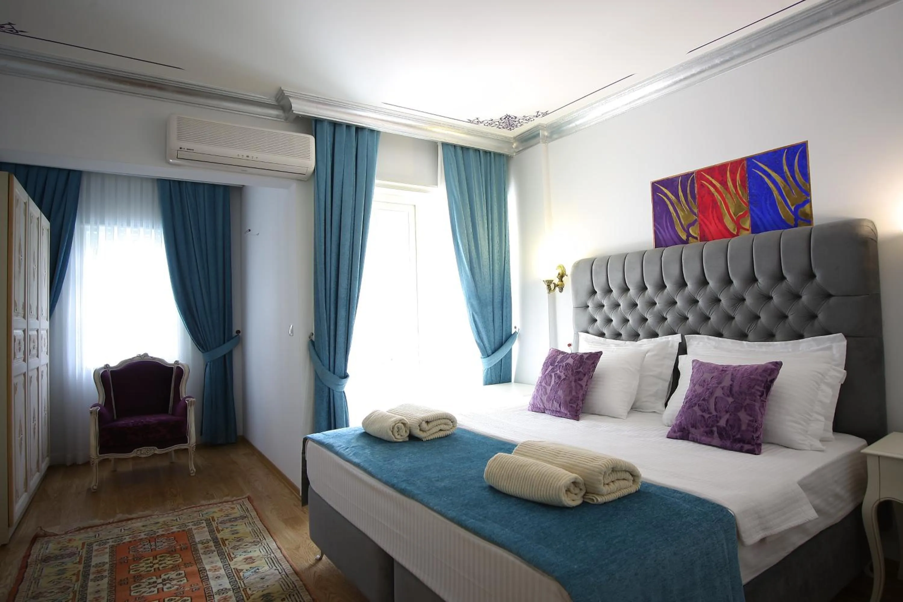 Photo of the whole room, Bed in Petunya Konak Boutique Hotel