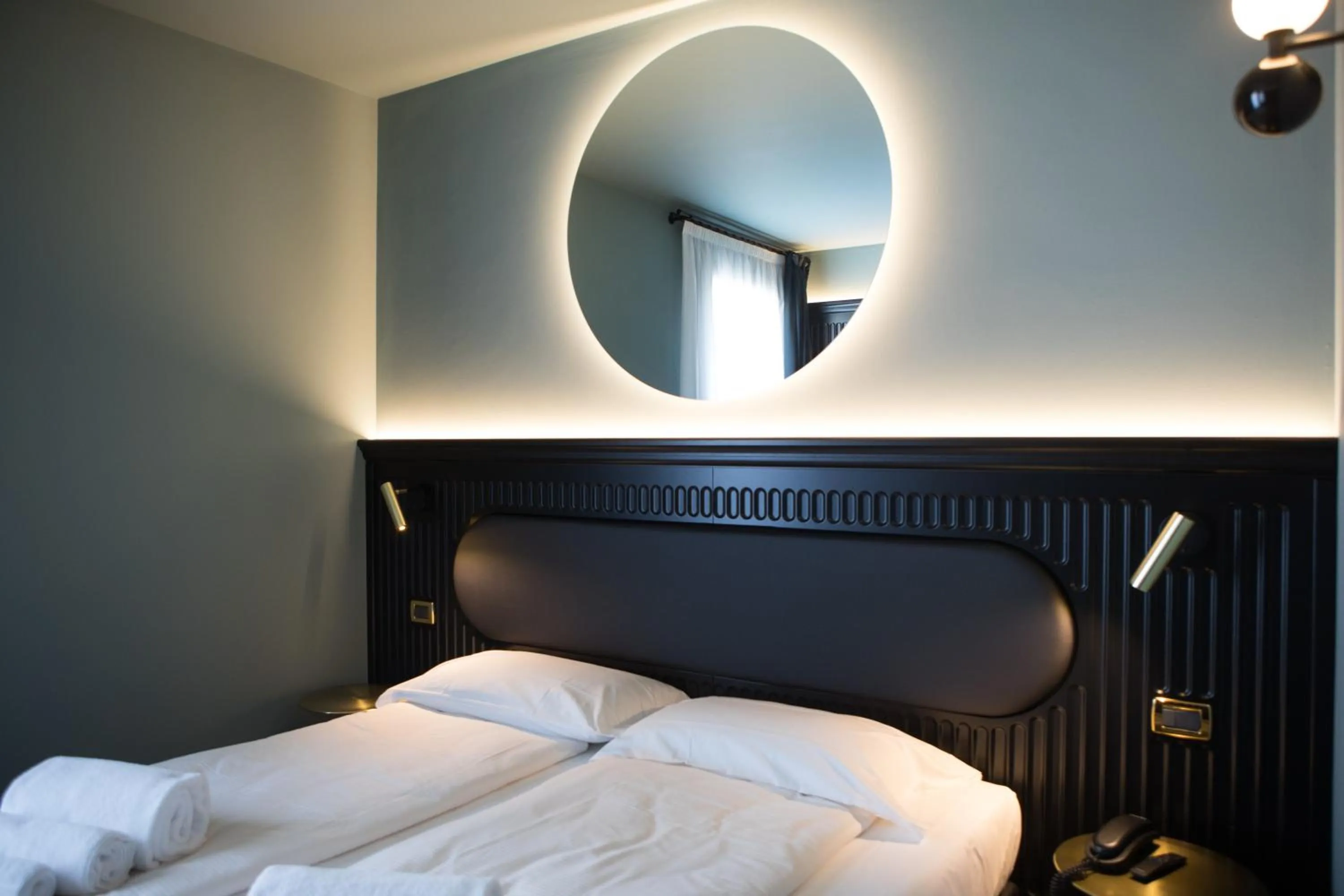 Bedroom, Bed in Hotel Miro'