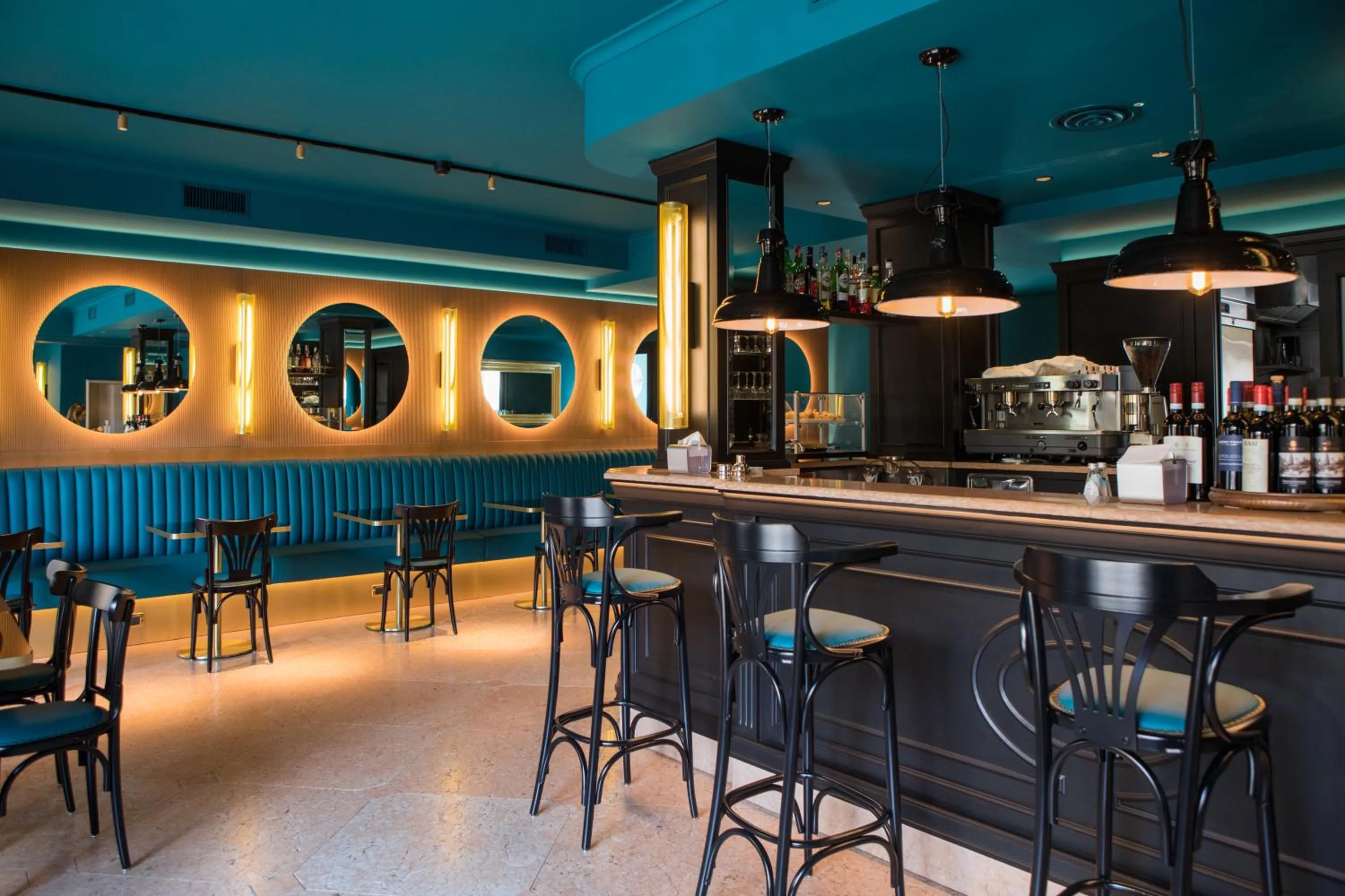 Lounge or bar in Hotel Miro'