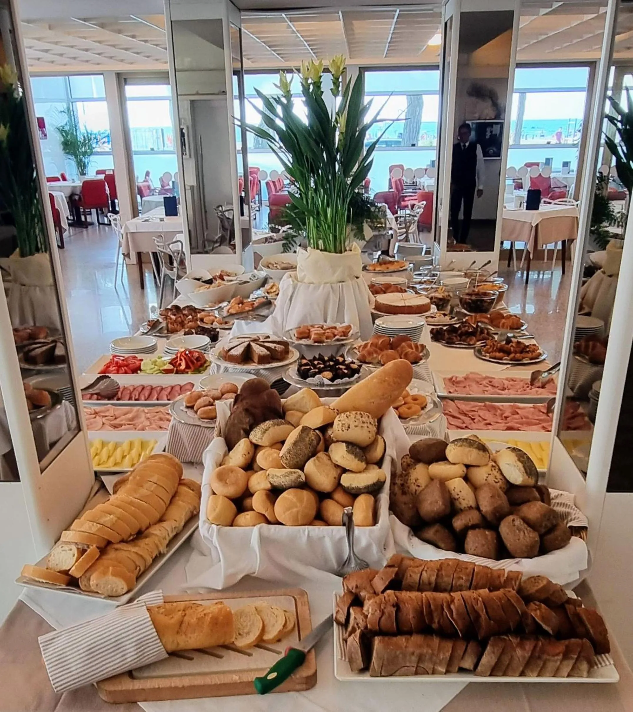 Buffet breakfast in Hotel Bristol