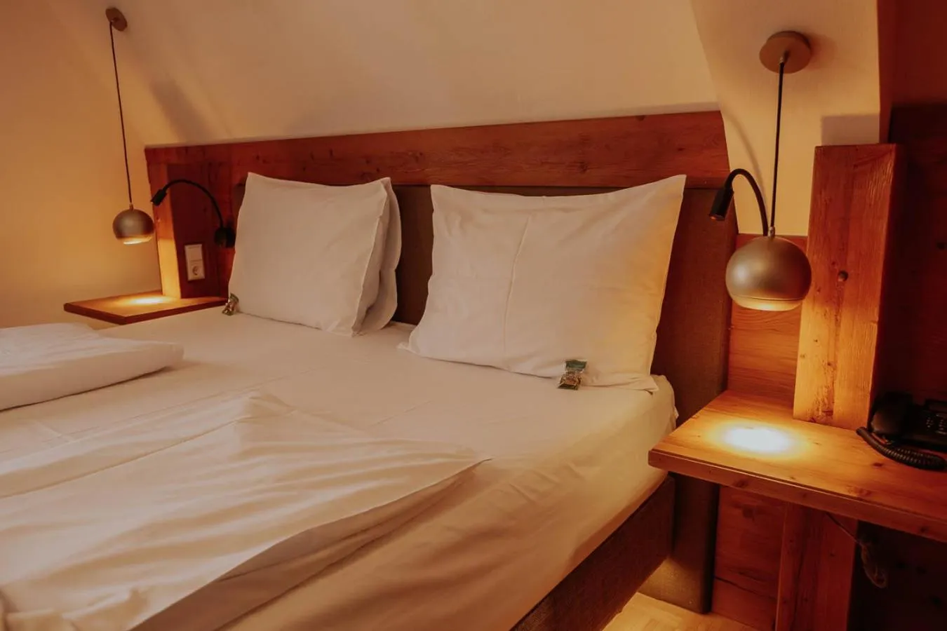 Bed in Hotel Gasthaus zur Sonne