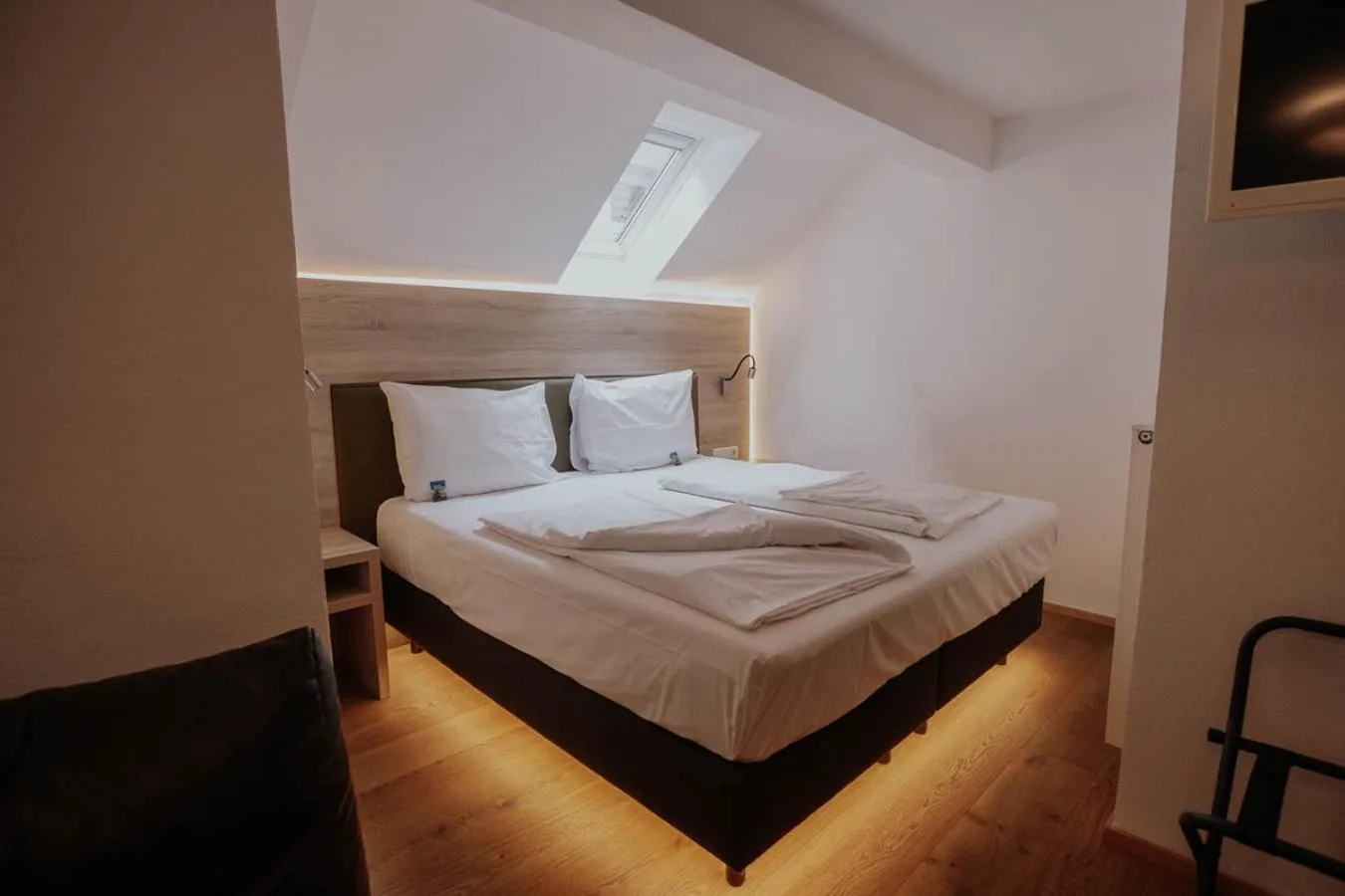 Bed in Hotel Gasthaus zur Sonne