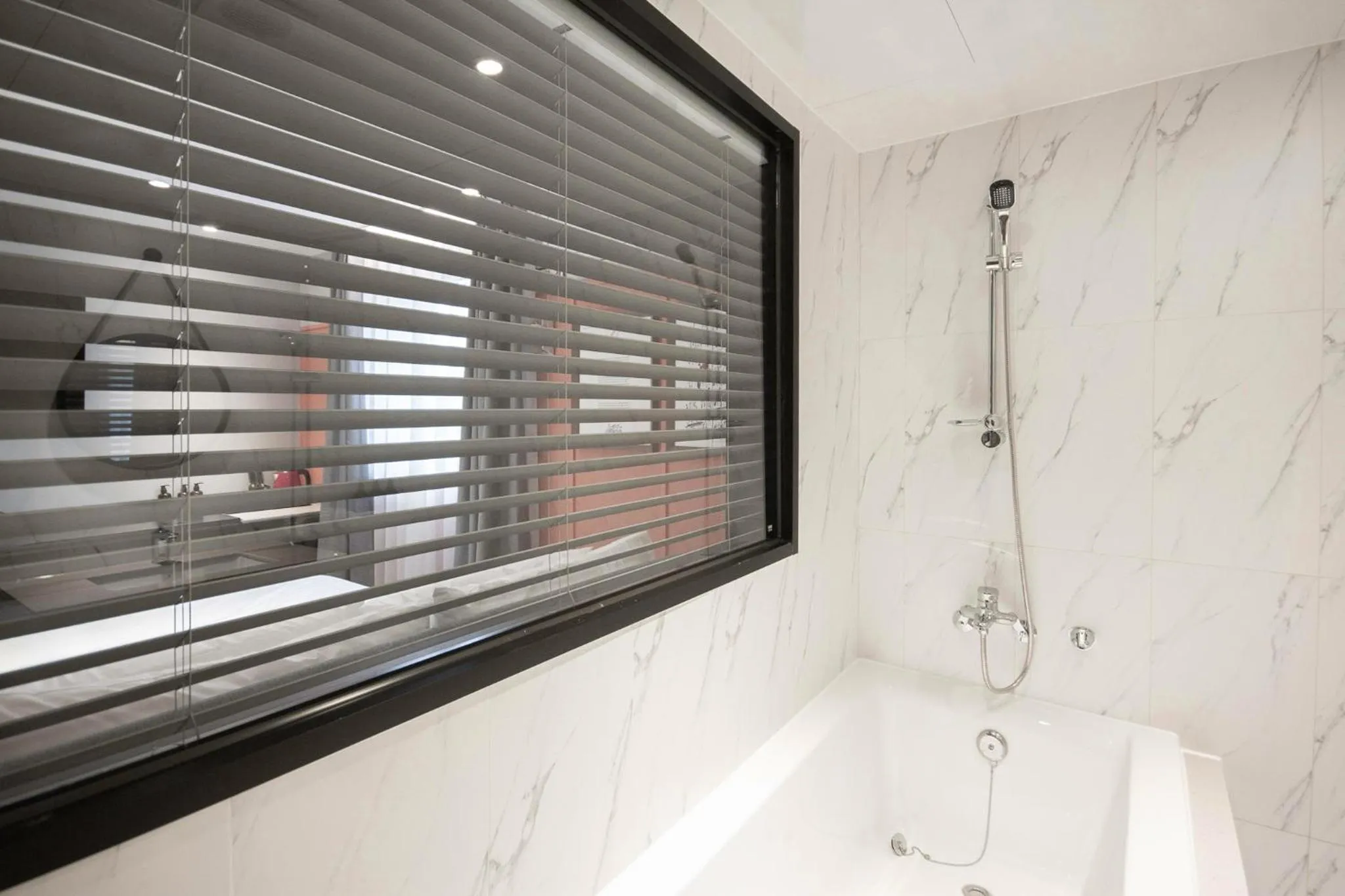 Bathroom in 브라운도트호텔 센텀시티 벡스코점