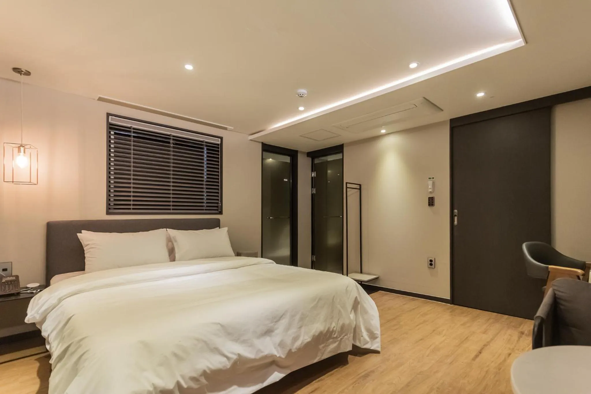 Bedroom, Bed in 브라운도트호텔 센텀시티 벡스코점