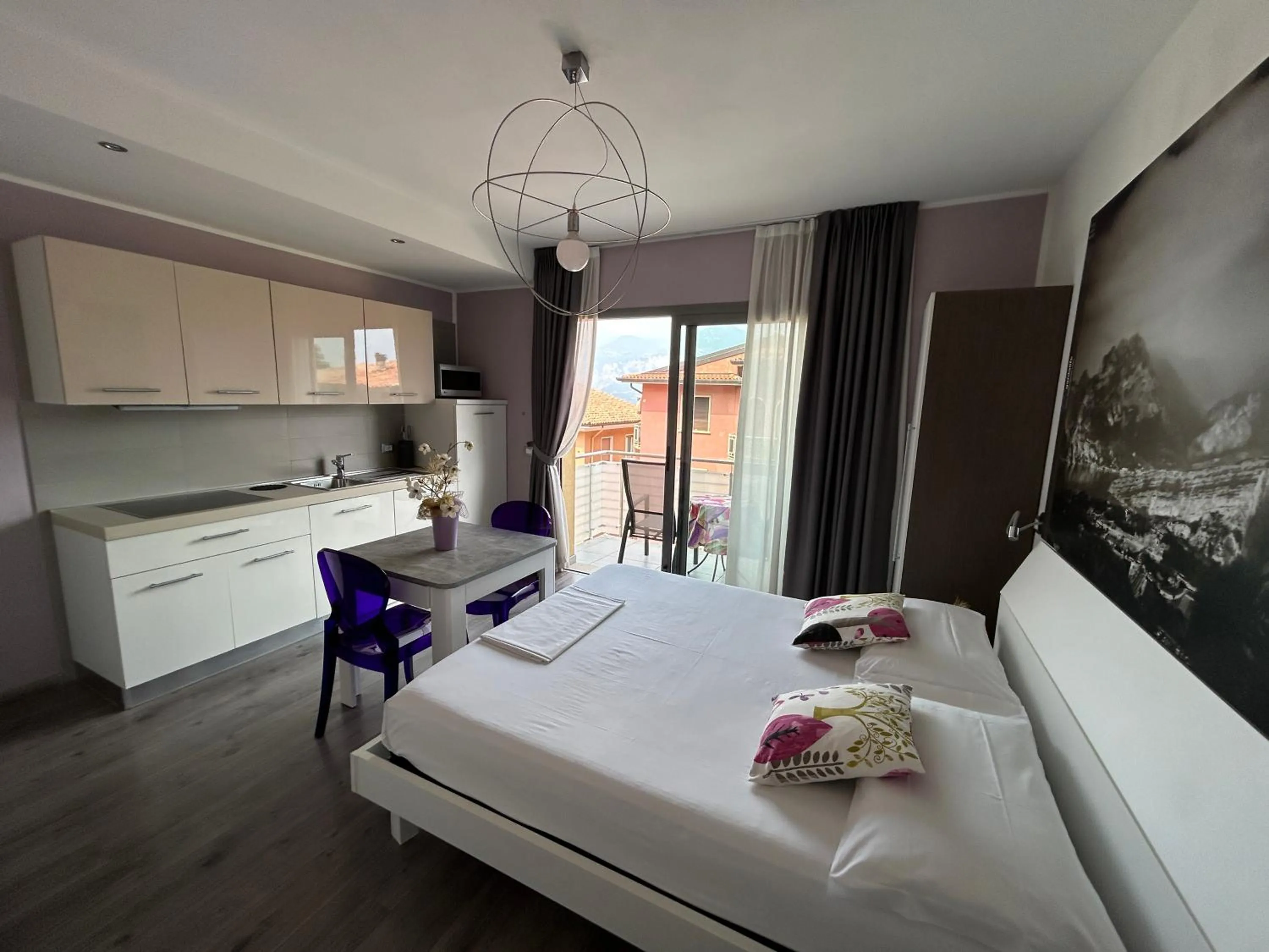 Bedroom, Bed in Gardesana Active Apartments