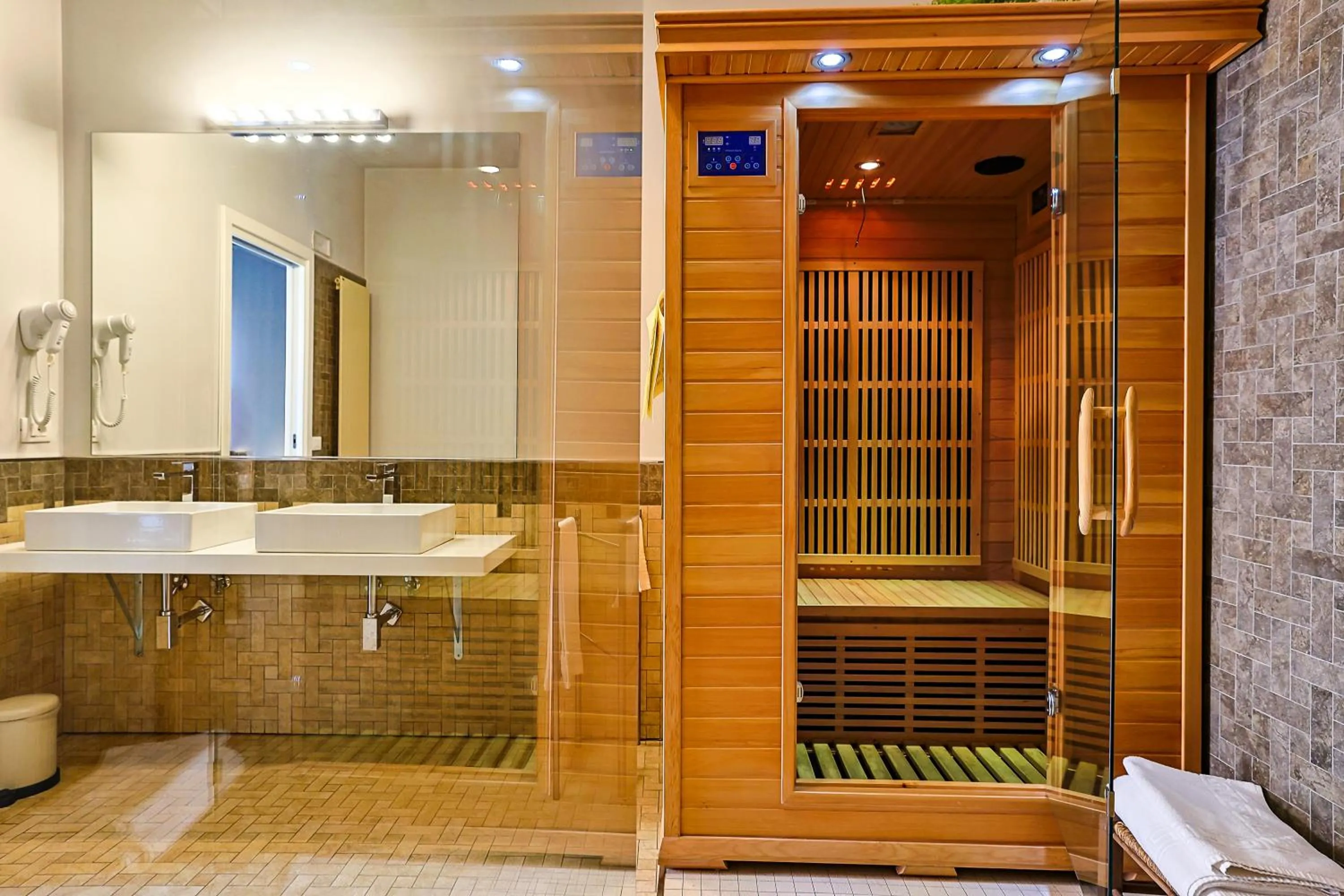 Sauna in Le Suite