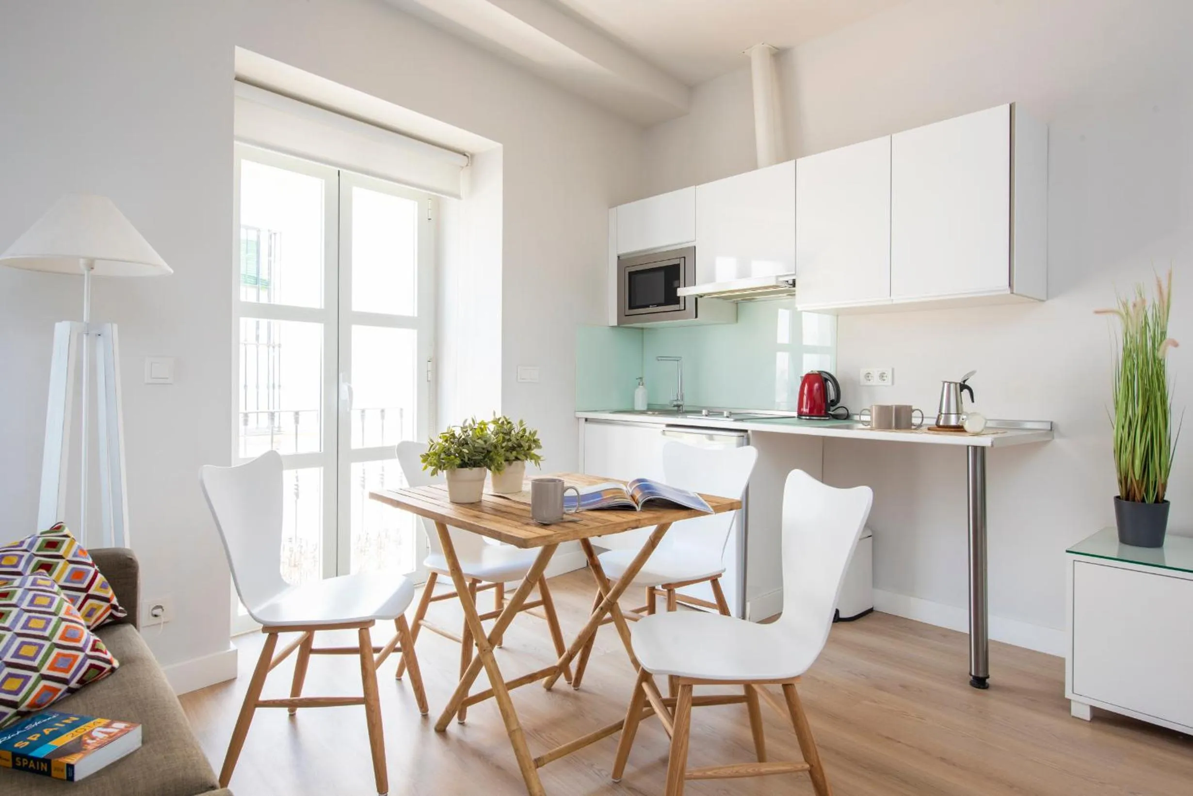 Suites Sevilla Plaza