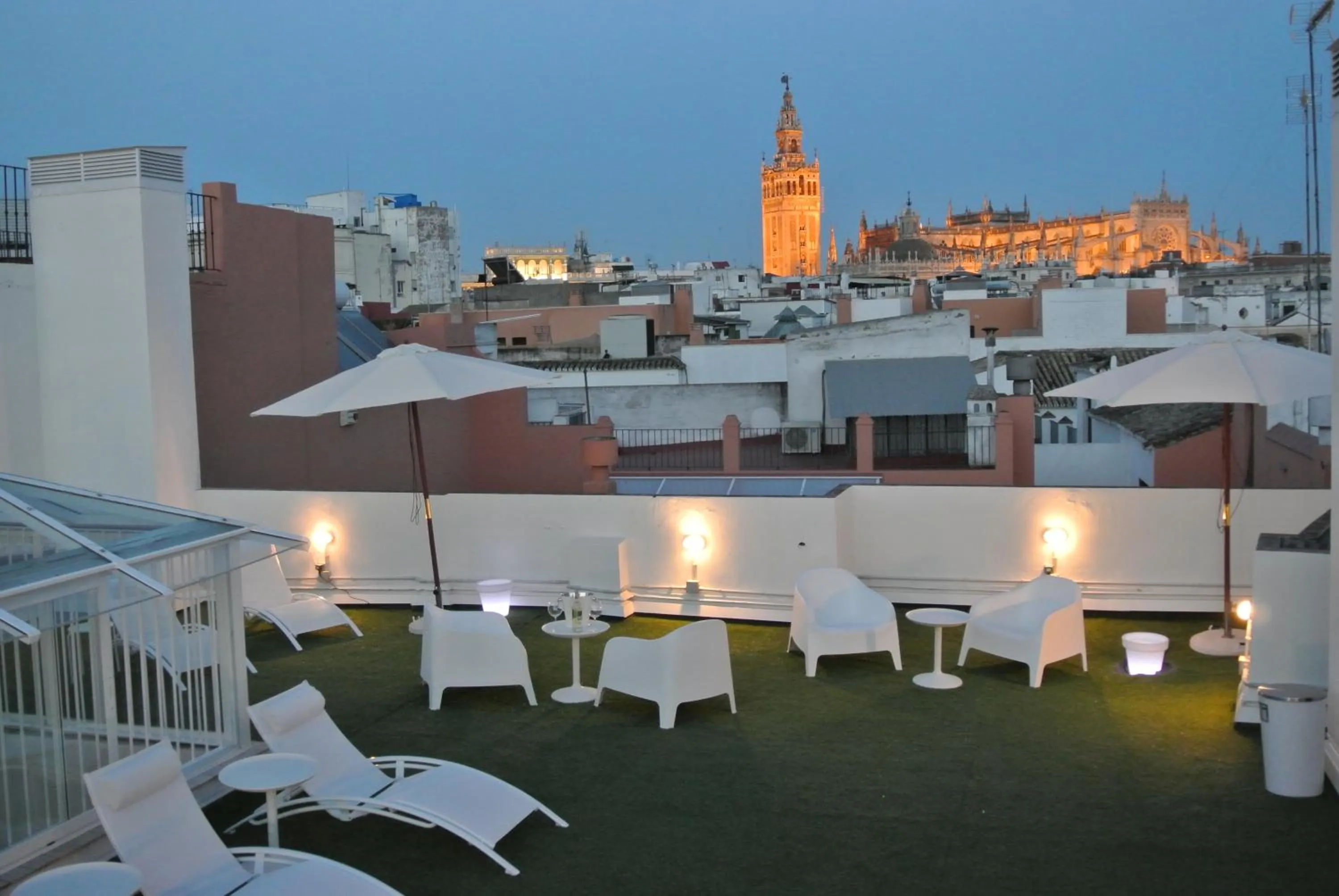 Solarium in Suites Sevilla Plaza