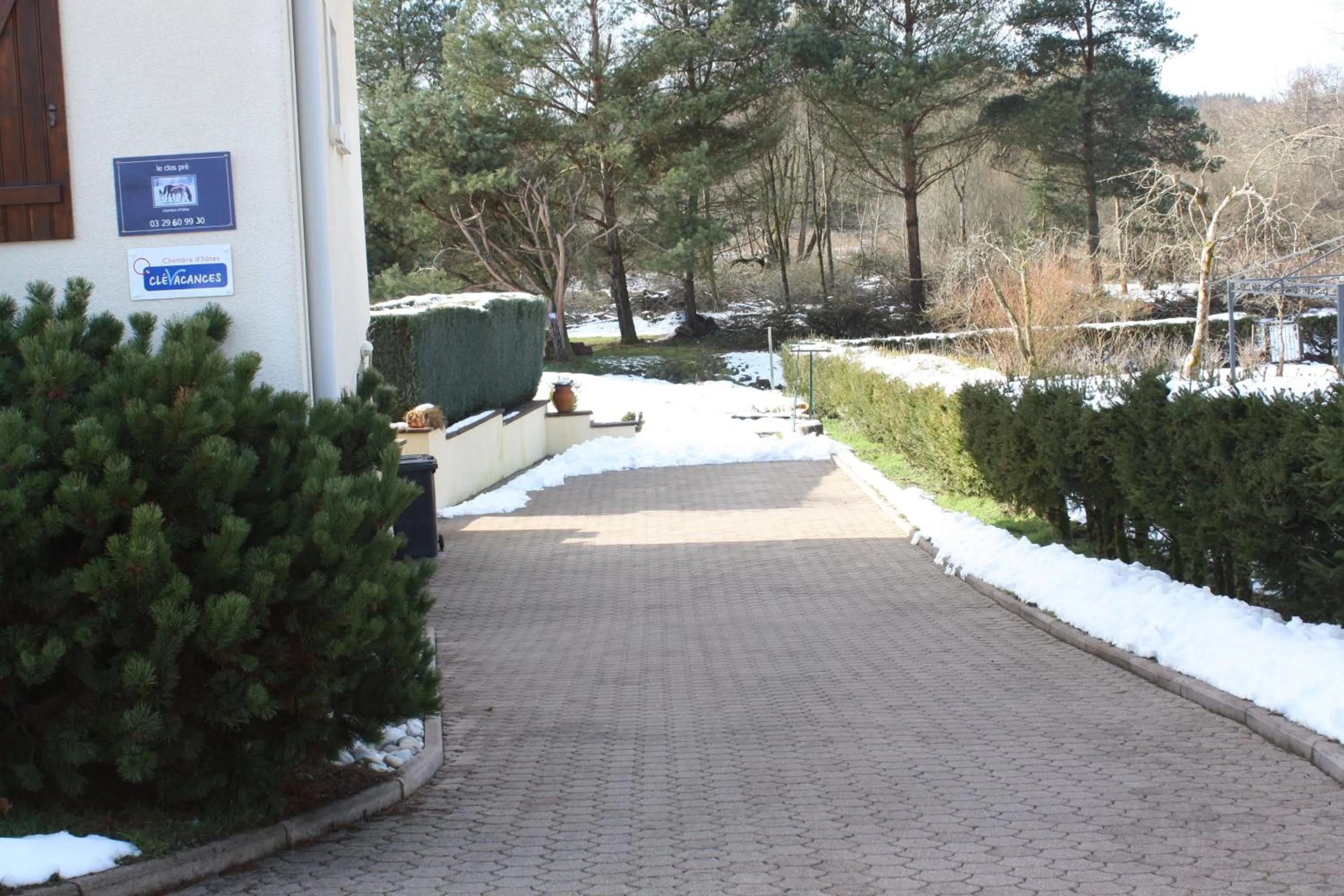 Property building in Le Clos Pré