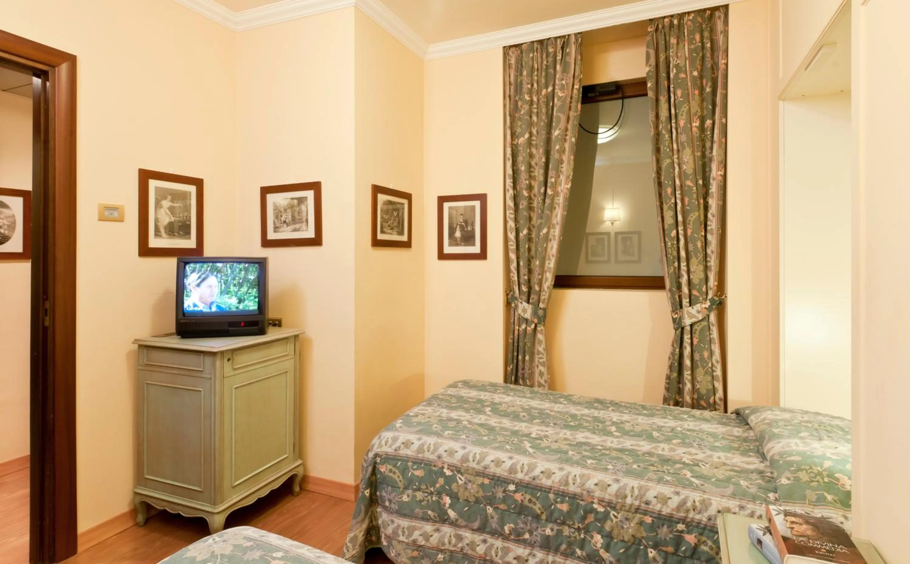 Bed in Residence Carl&Do