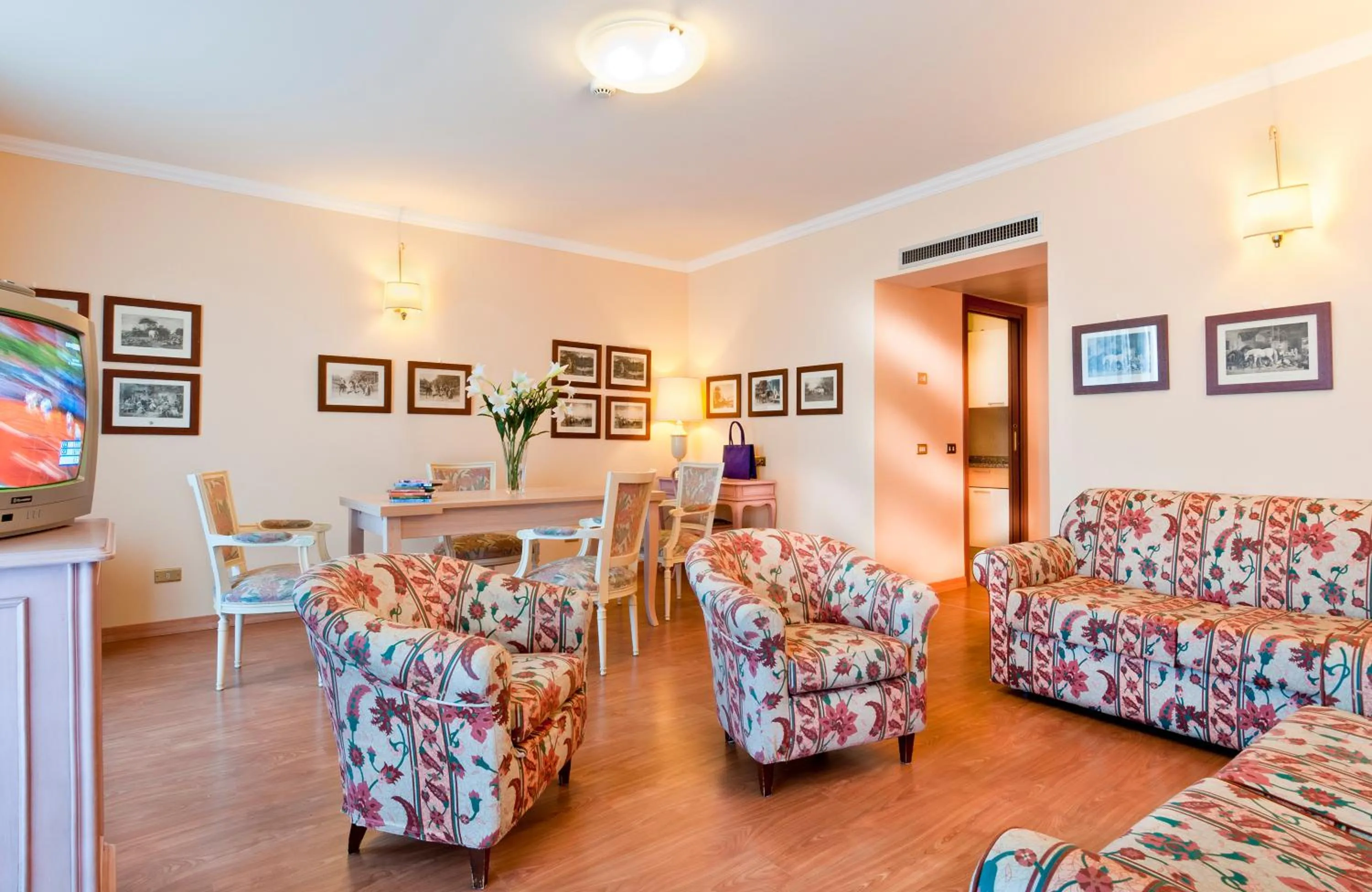 Kitchen or kitchenette in Residence Carl&Do