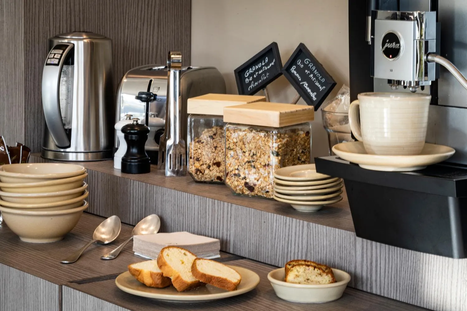 Restaurant/places to eat in Auberge de Clochemerle - Spa & Restaurant gastronomique étoilé