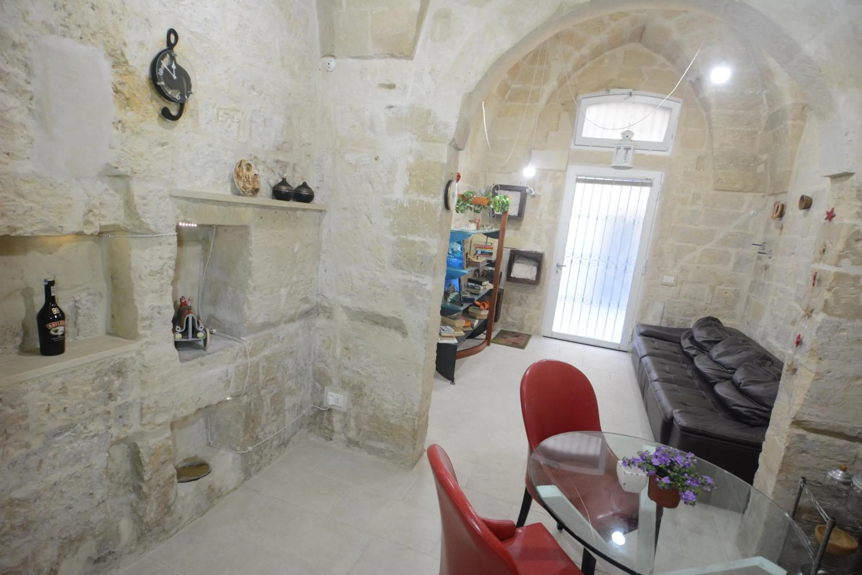 Communal lounge/ TV room in B&B DOMUS GAIA