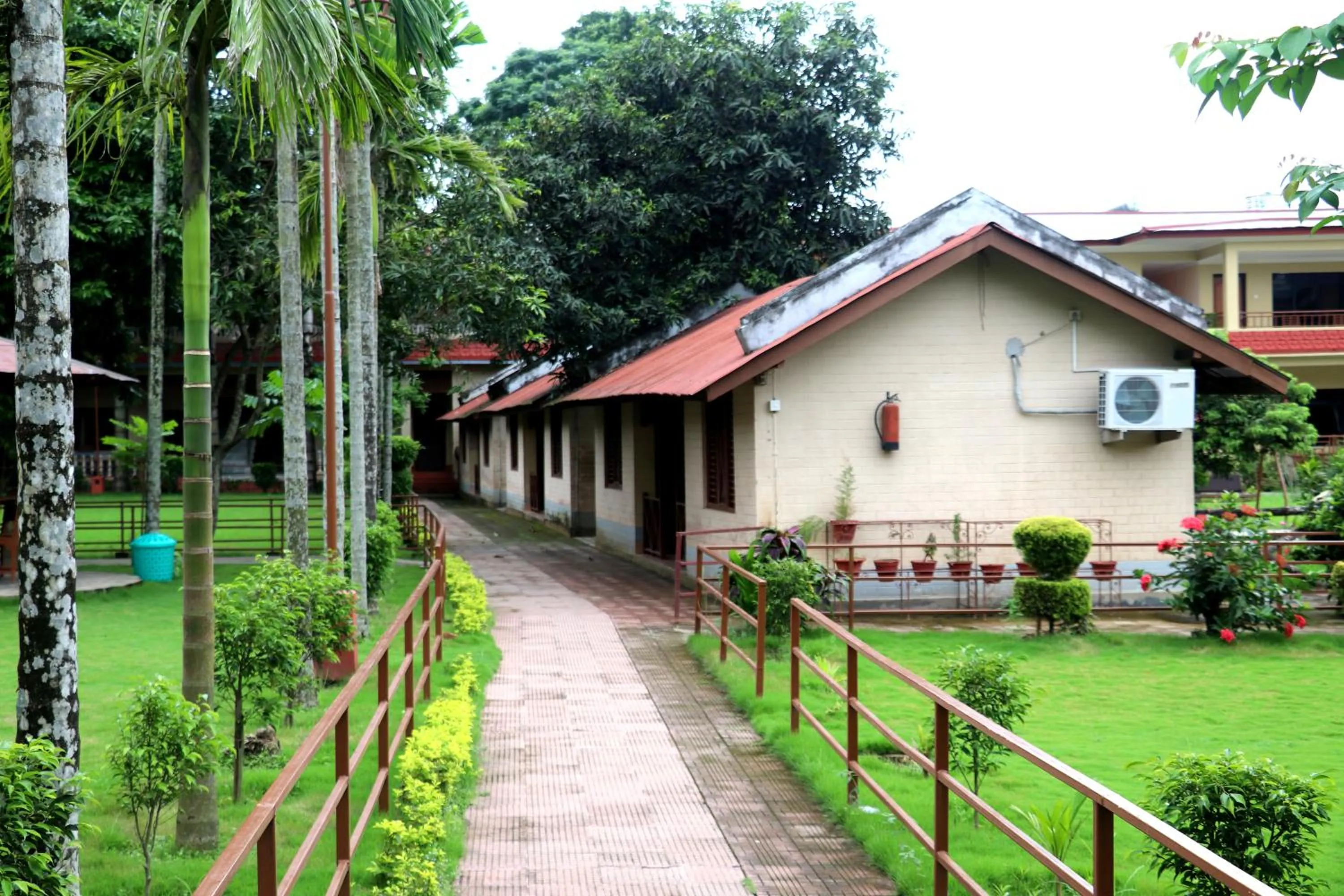 Property building in Hotel Wildlife Camp