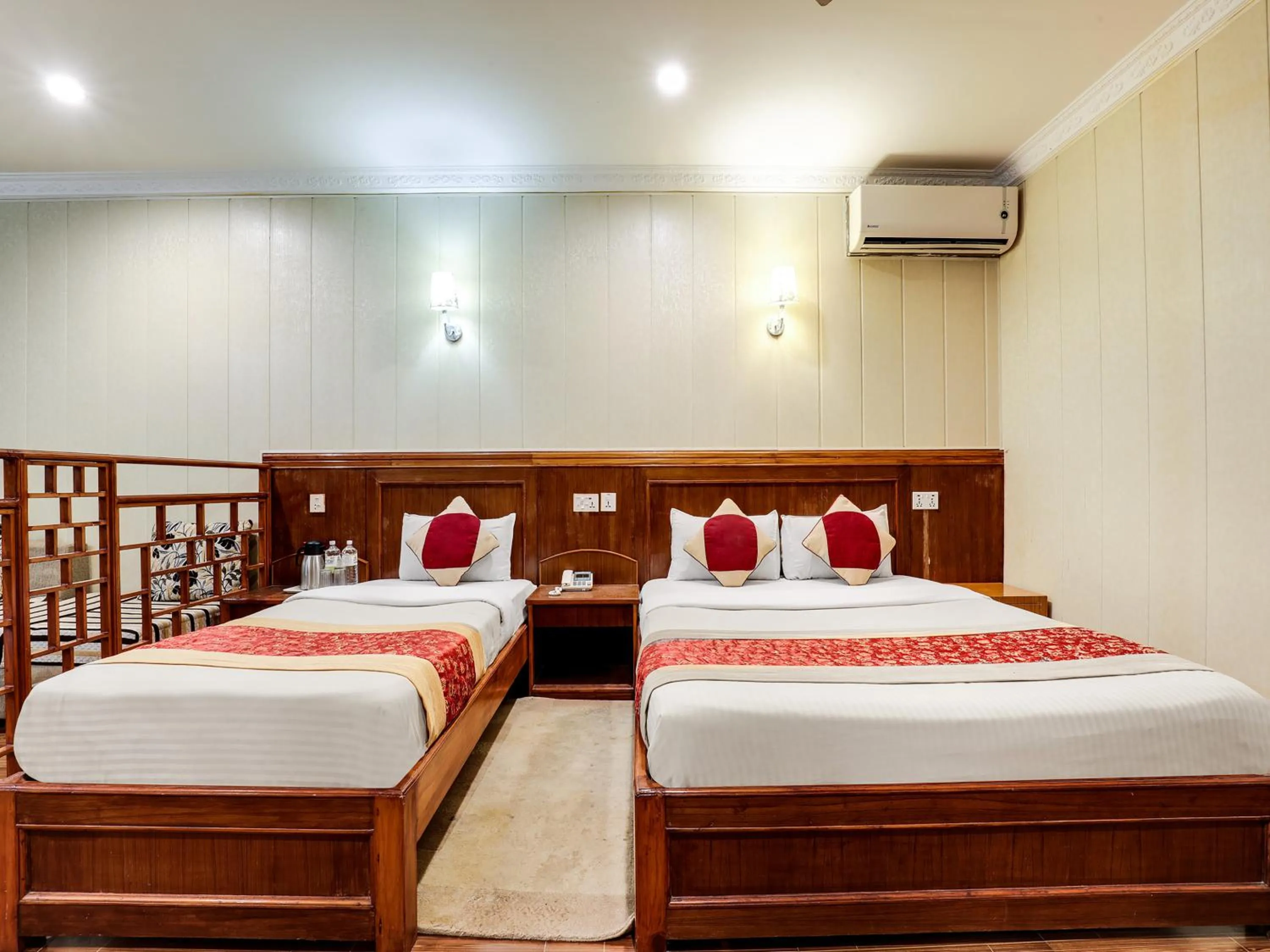 Bedroom, Bed in Hotel Wildlife Camp