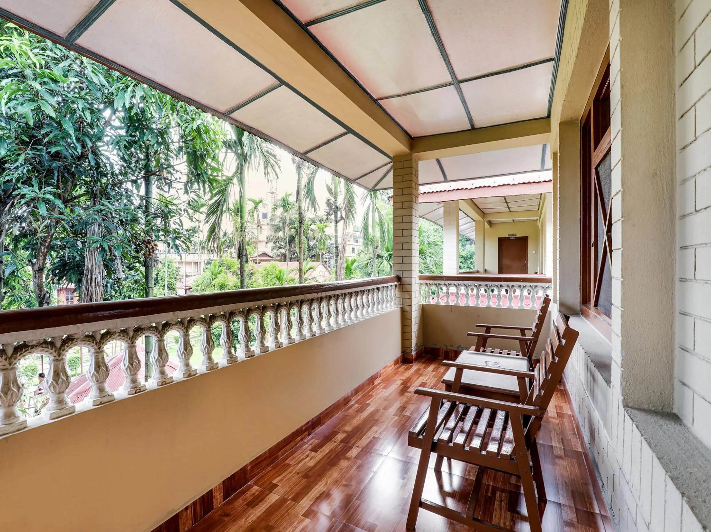 Balcony/Terrace in Hotel Wildlife Camp