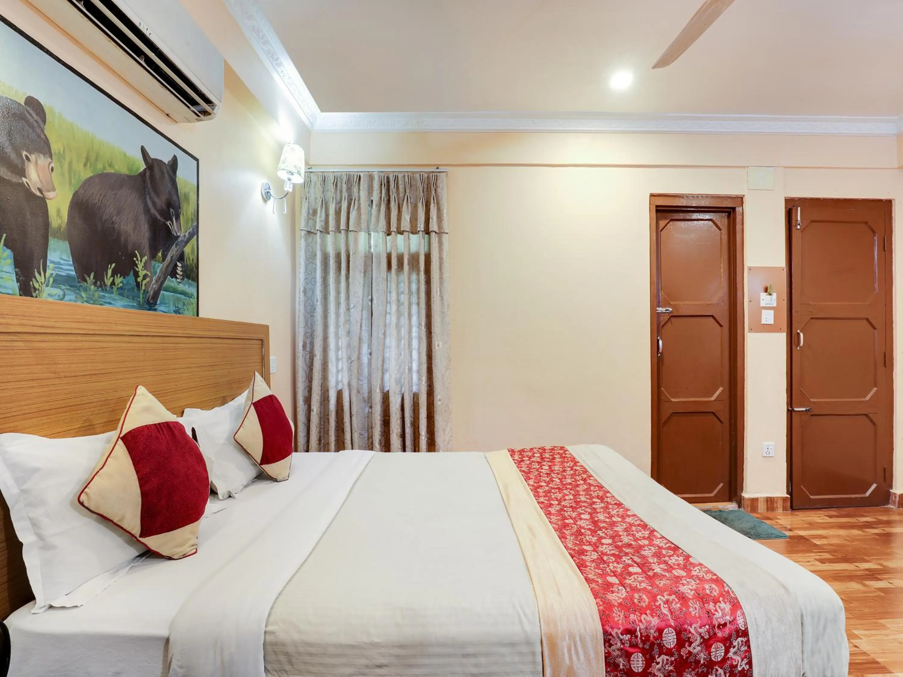 Bedroom, Bed in Hotel Wildlife Camp