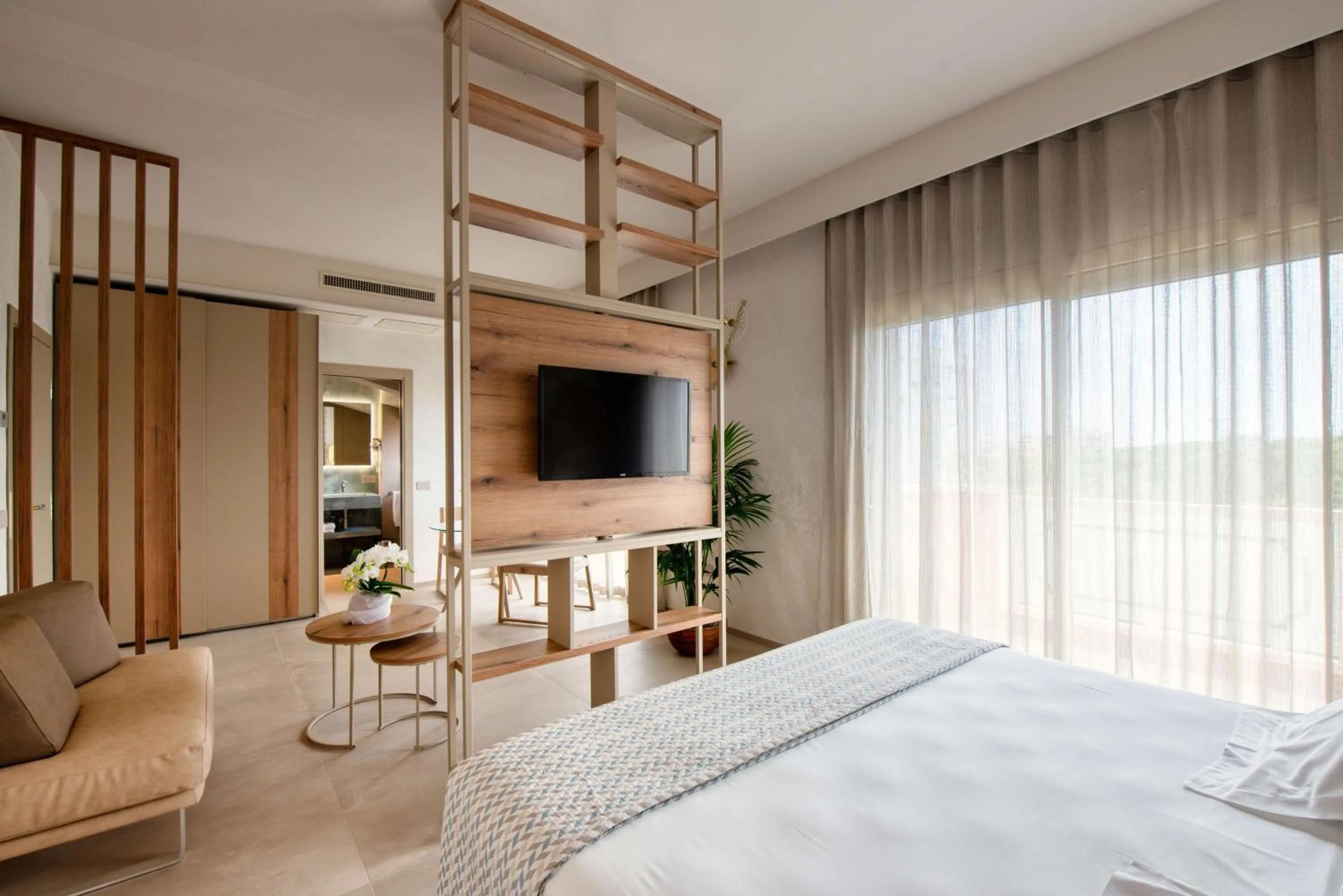 Photo of the whole room in Hotel Globus, Sure Hotel Collection by Best Western