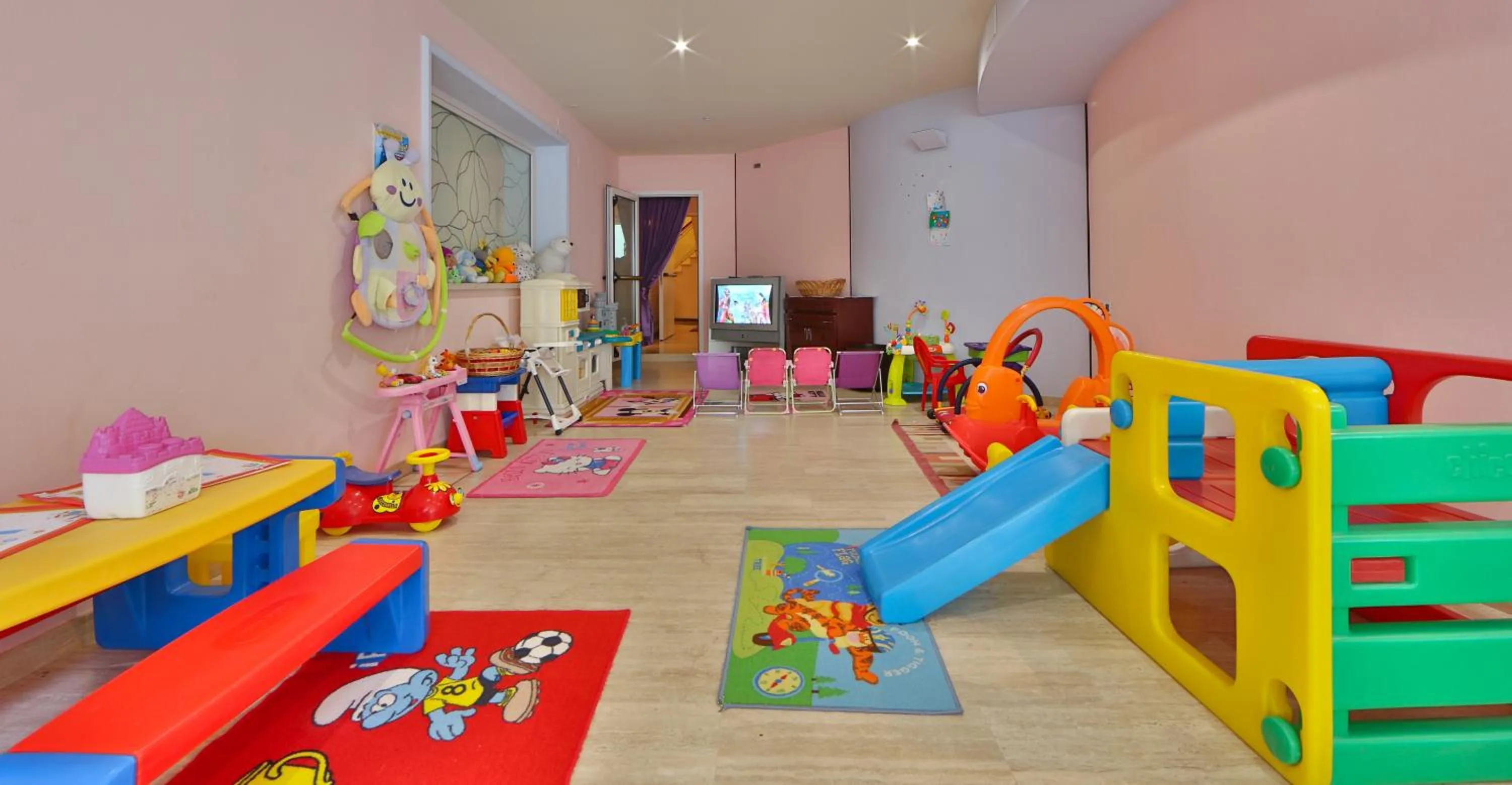 Game Room in Hotel Globus, Sure Hotel Collection by Best Western