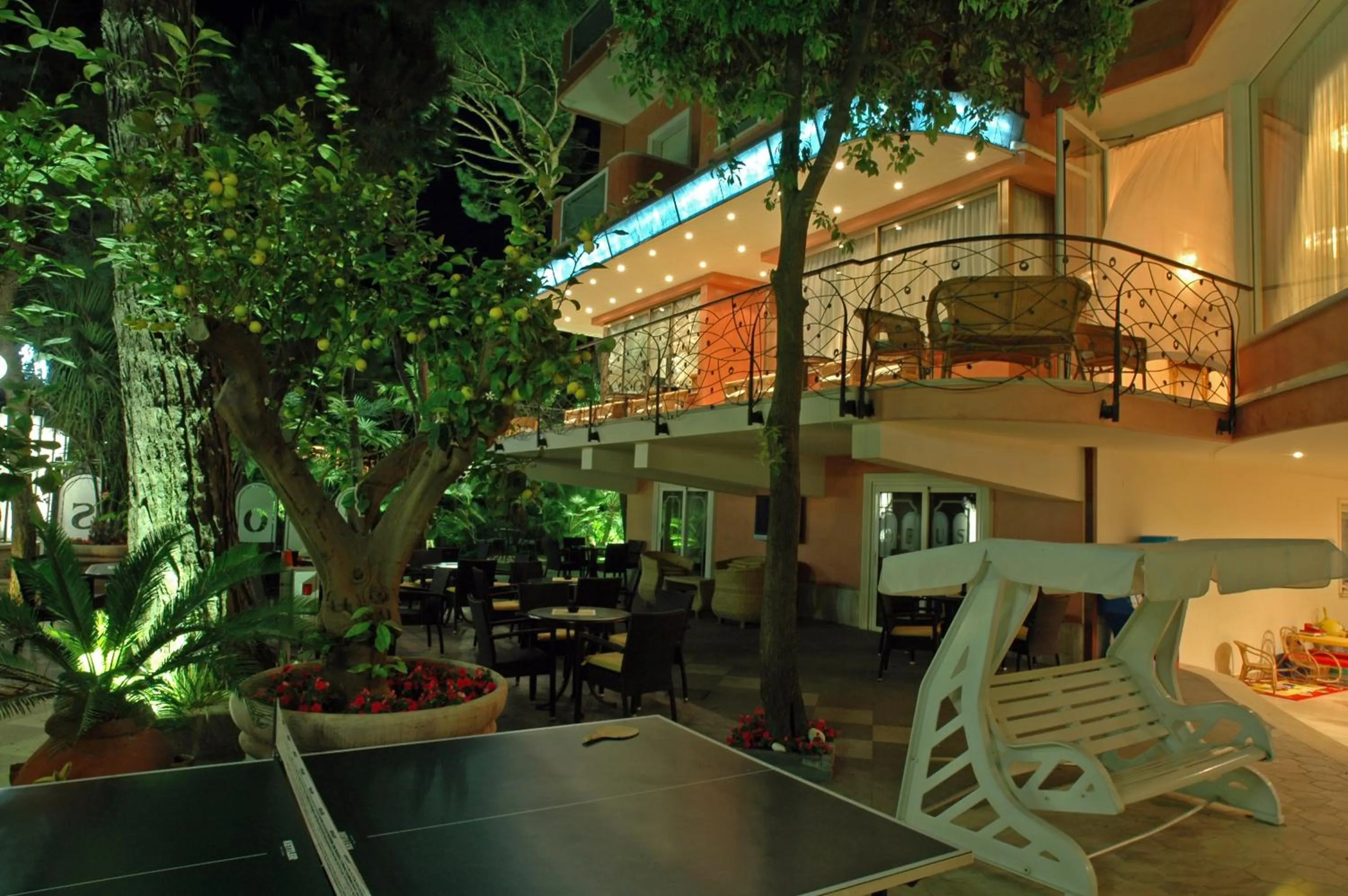 Garden in Hotel Globus, Sure Hotel Collection by Best Western