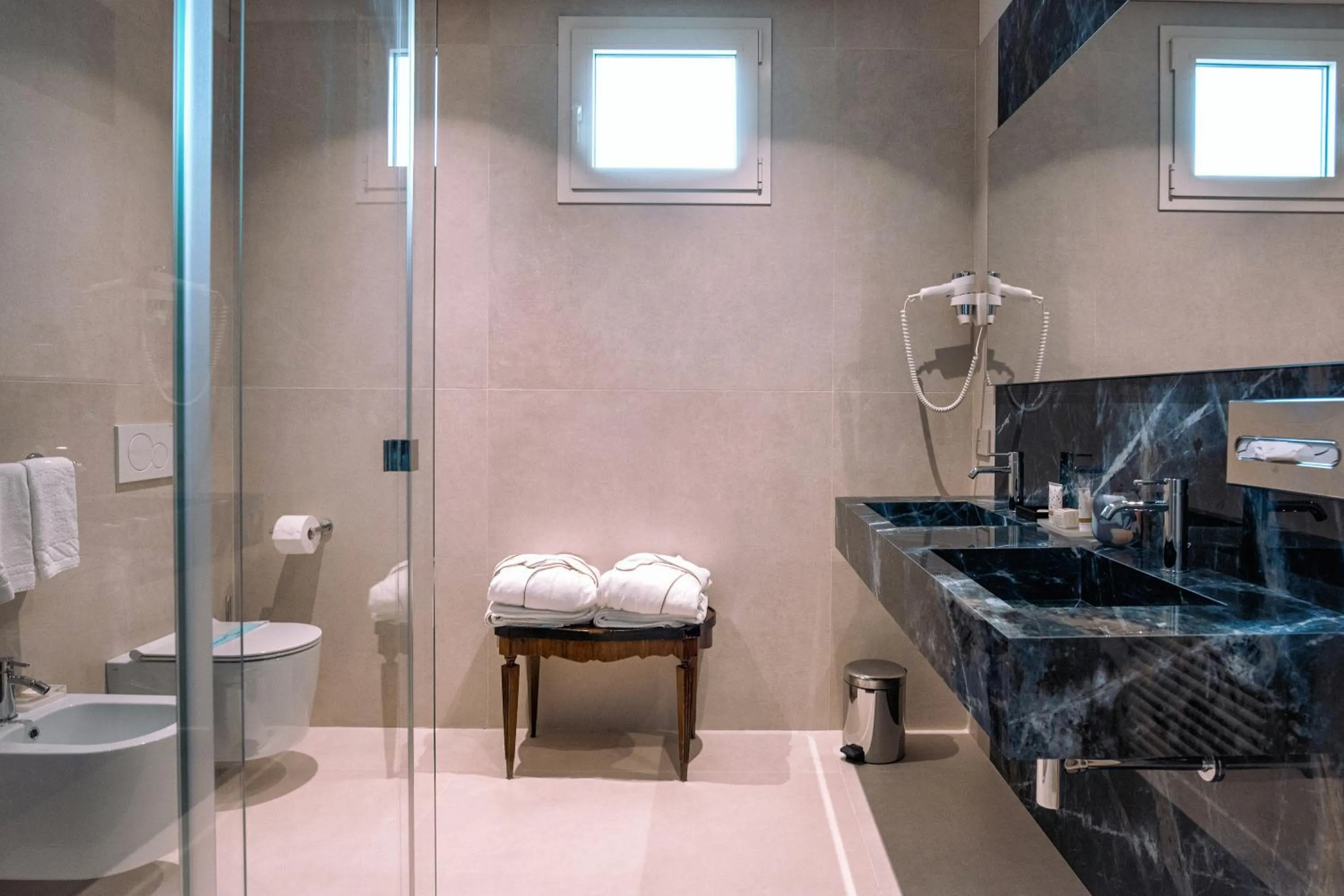 Shower in Hotel Globus, Sure Hotel Collection by Best Western