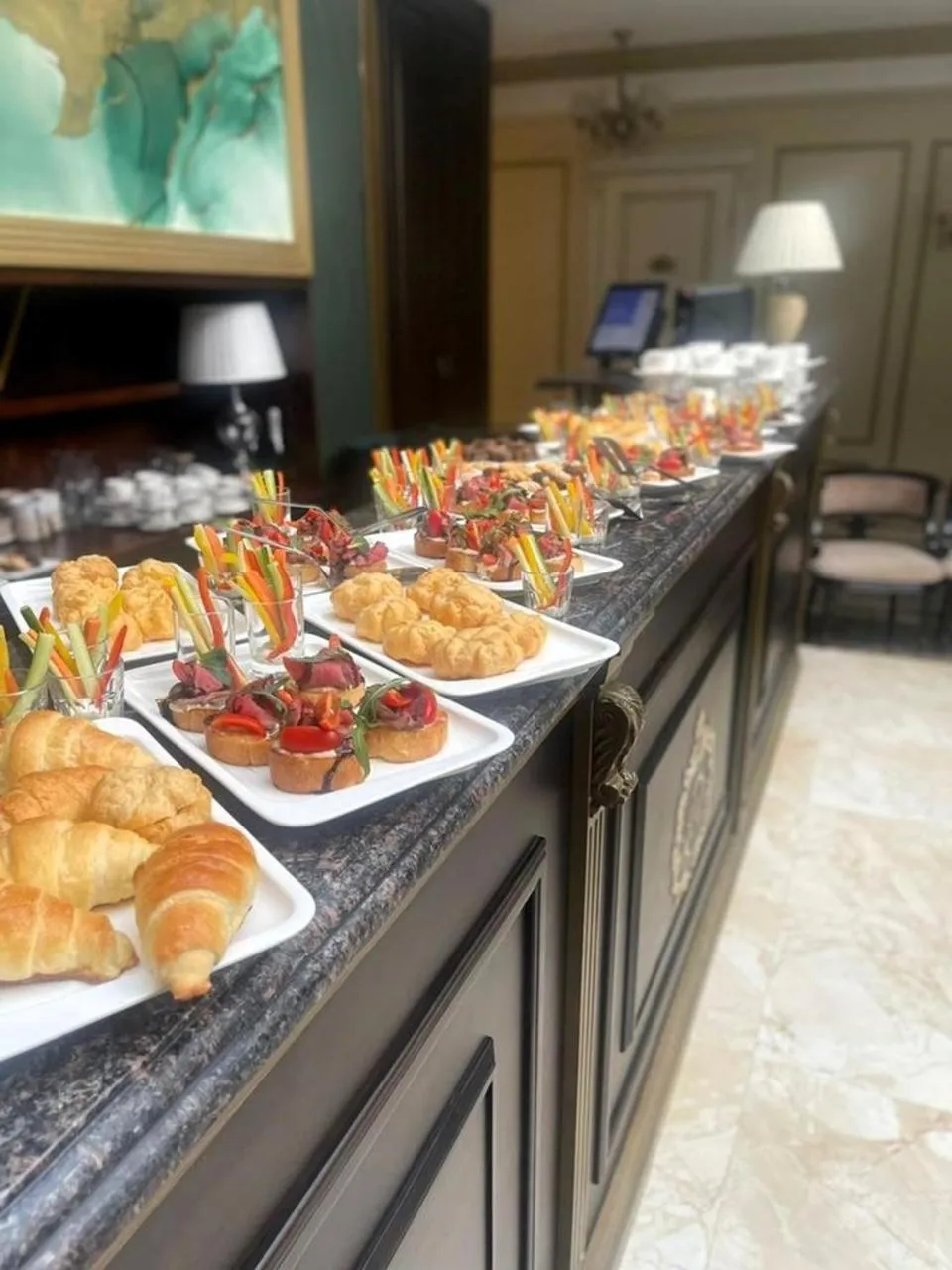 Food and drinks in Royal BV