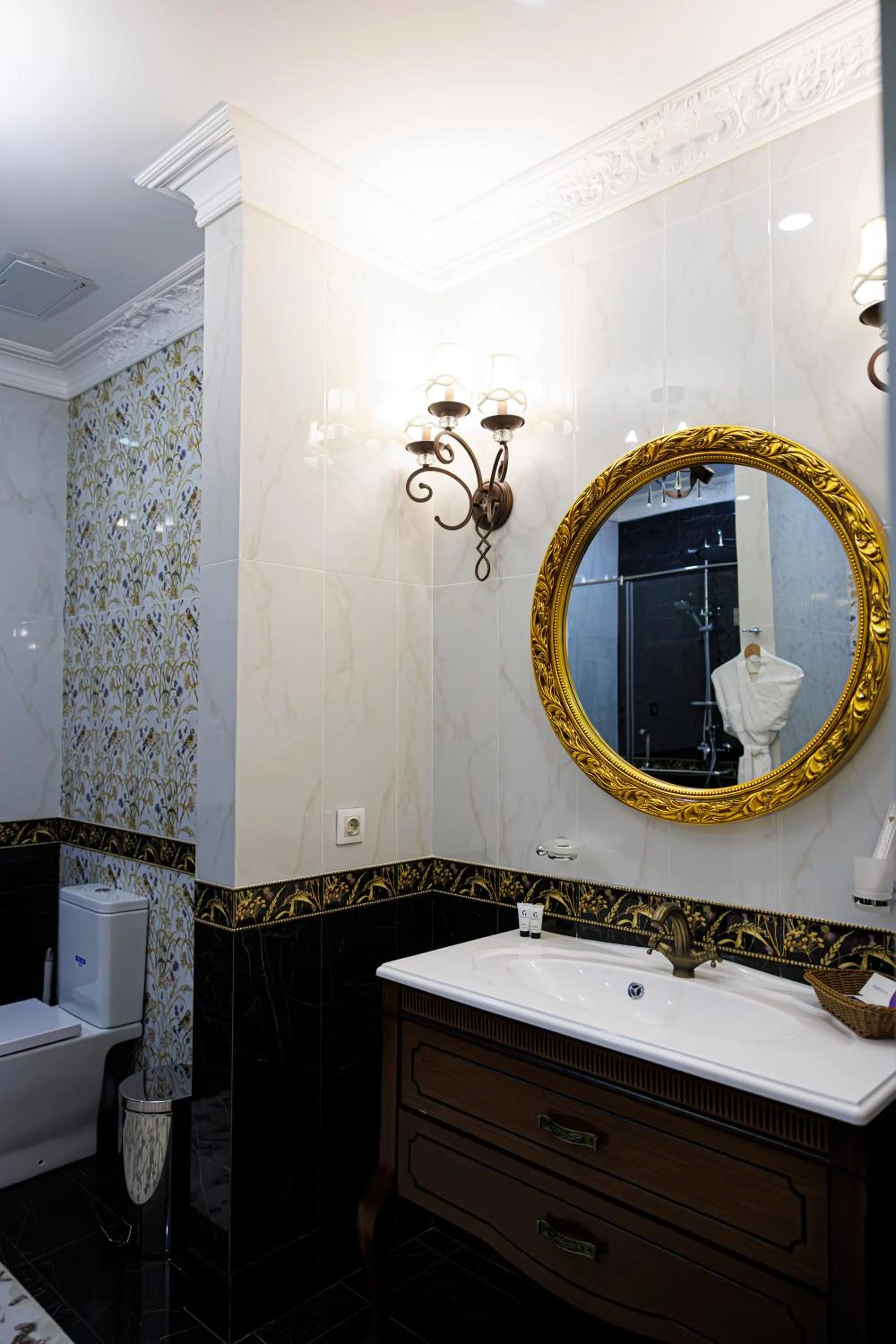 Bathroom in Royal BV