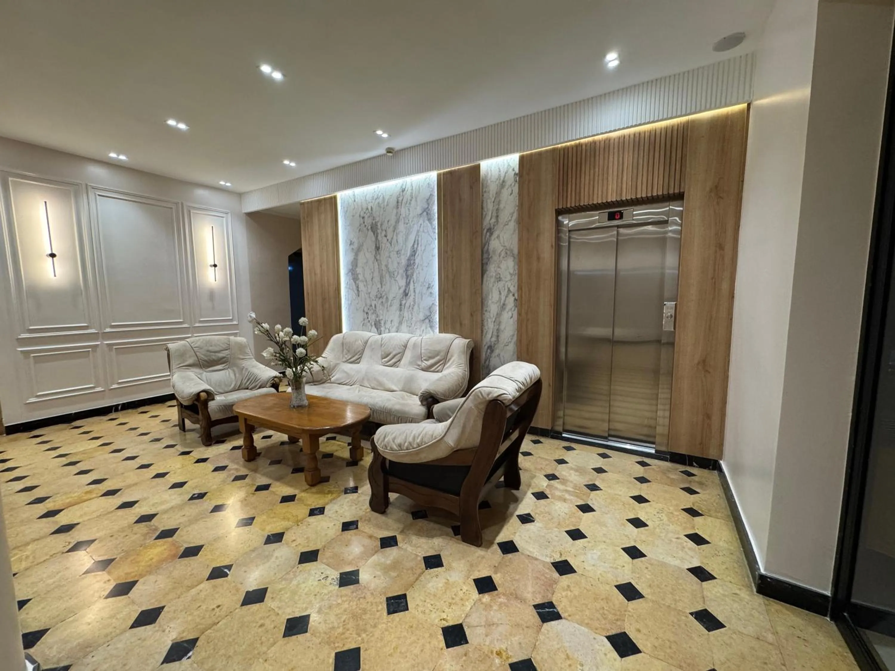 Lobby or reception in Hôtel Plaisance