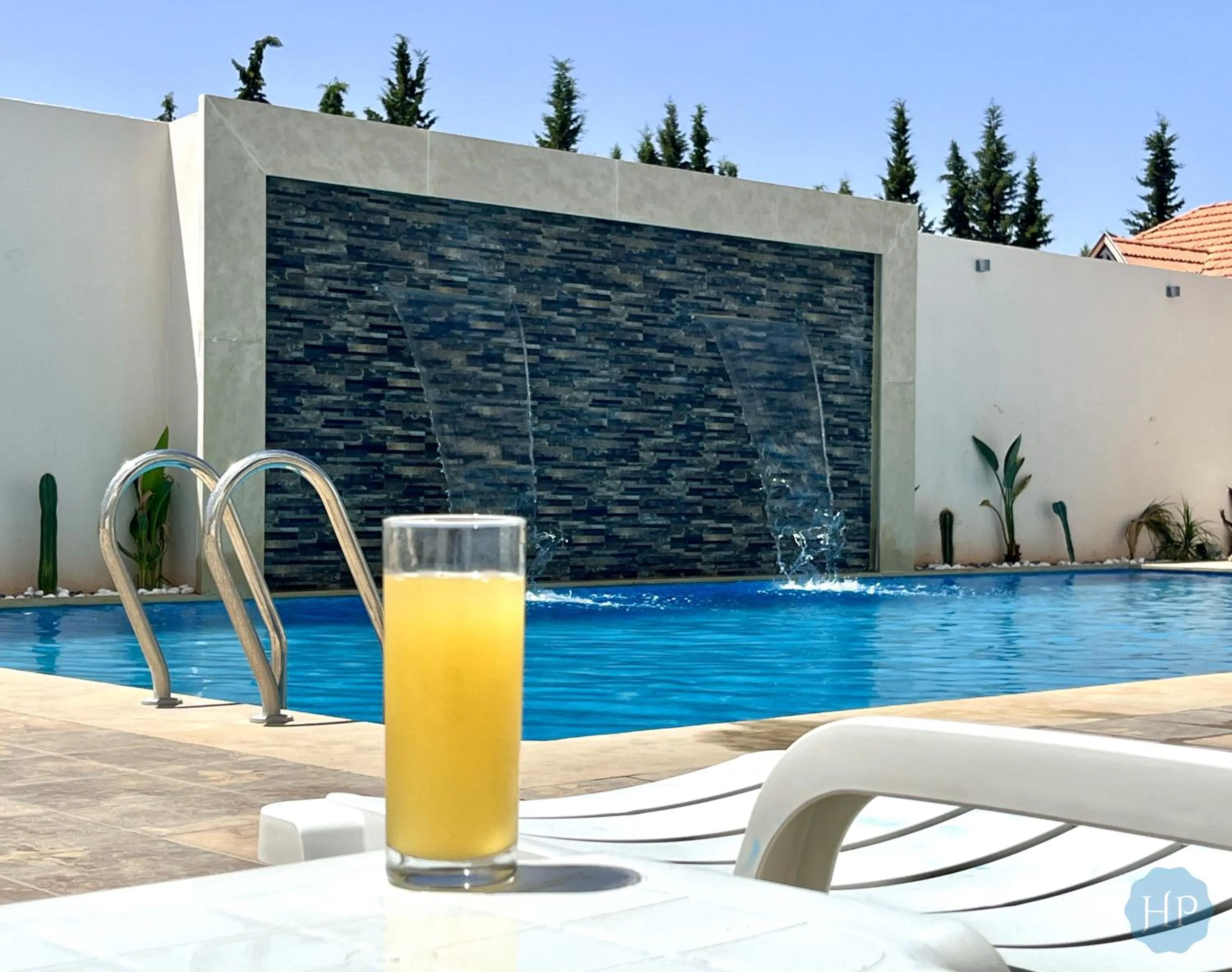 Swimming pool in Hôtel Plaisance