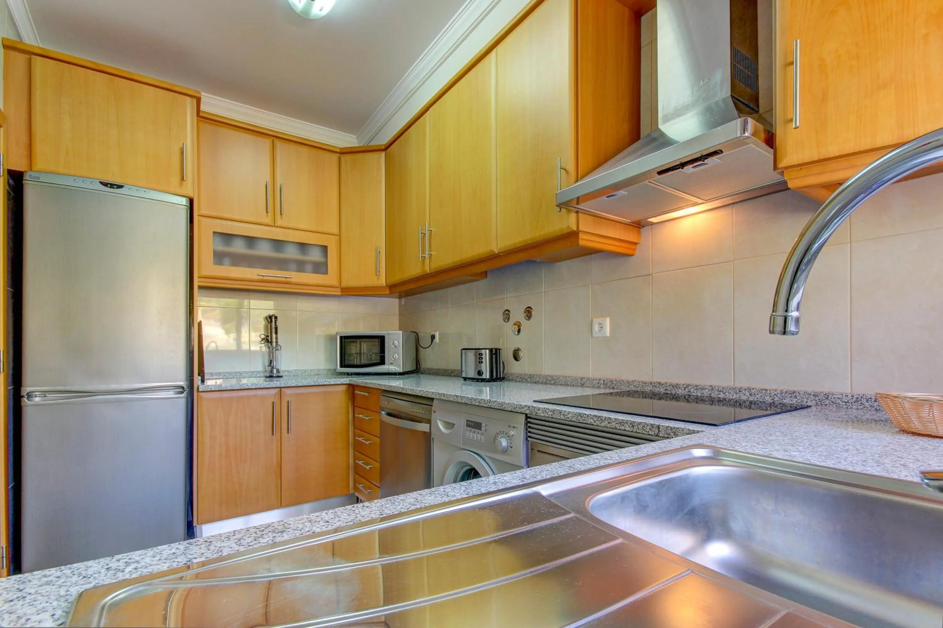 Kitchen or kitchenette in Pinheiros da Balaia Villas