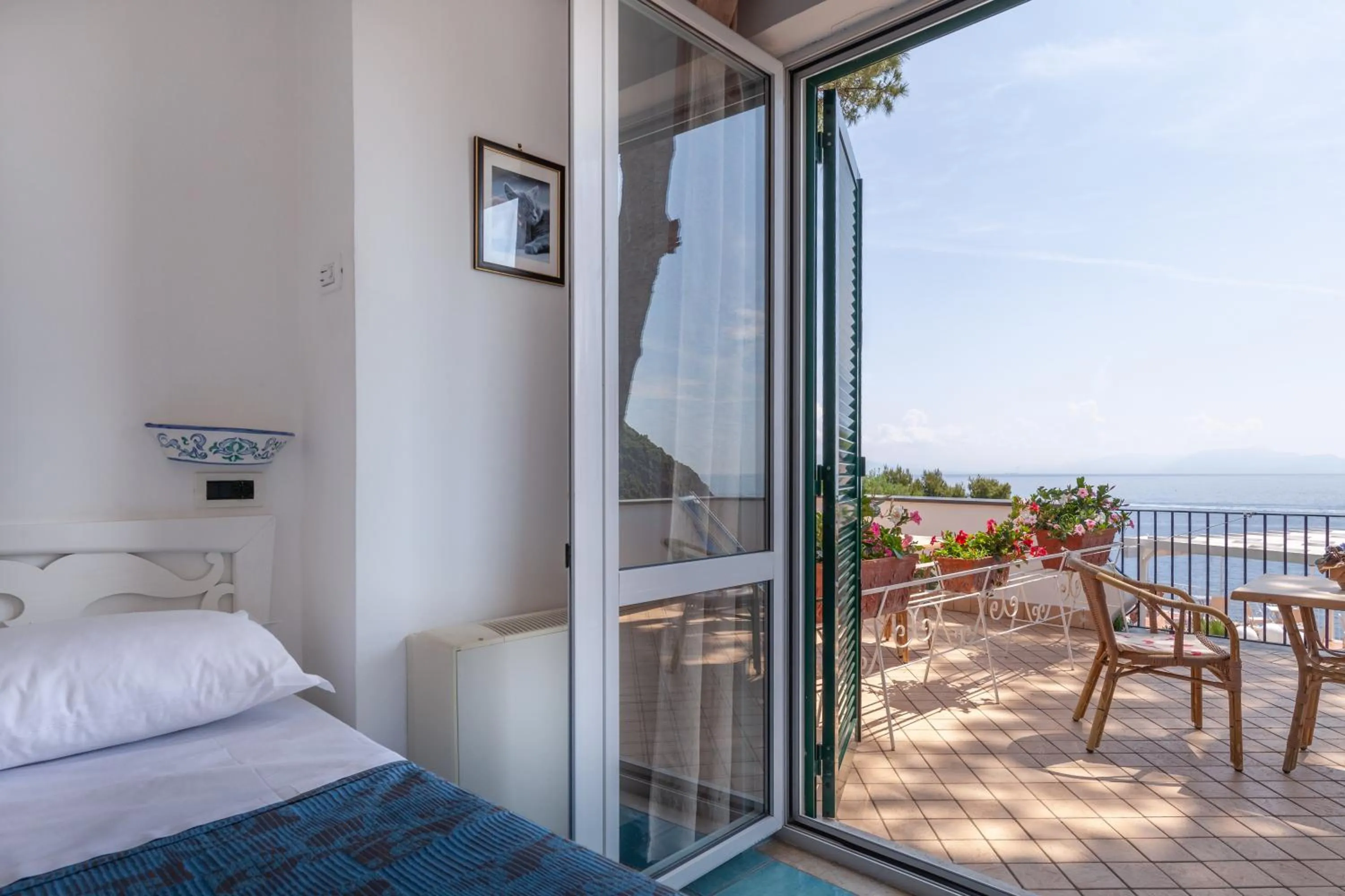 Balcony/Terrace, Bed in Don Felipe Boutique Hotel