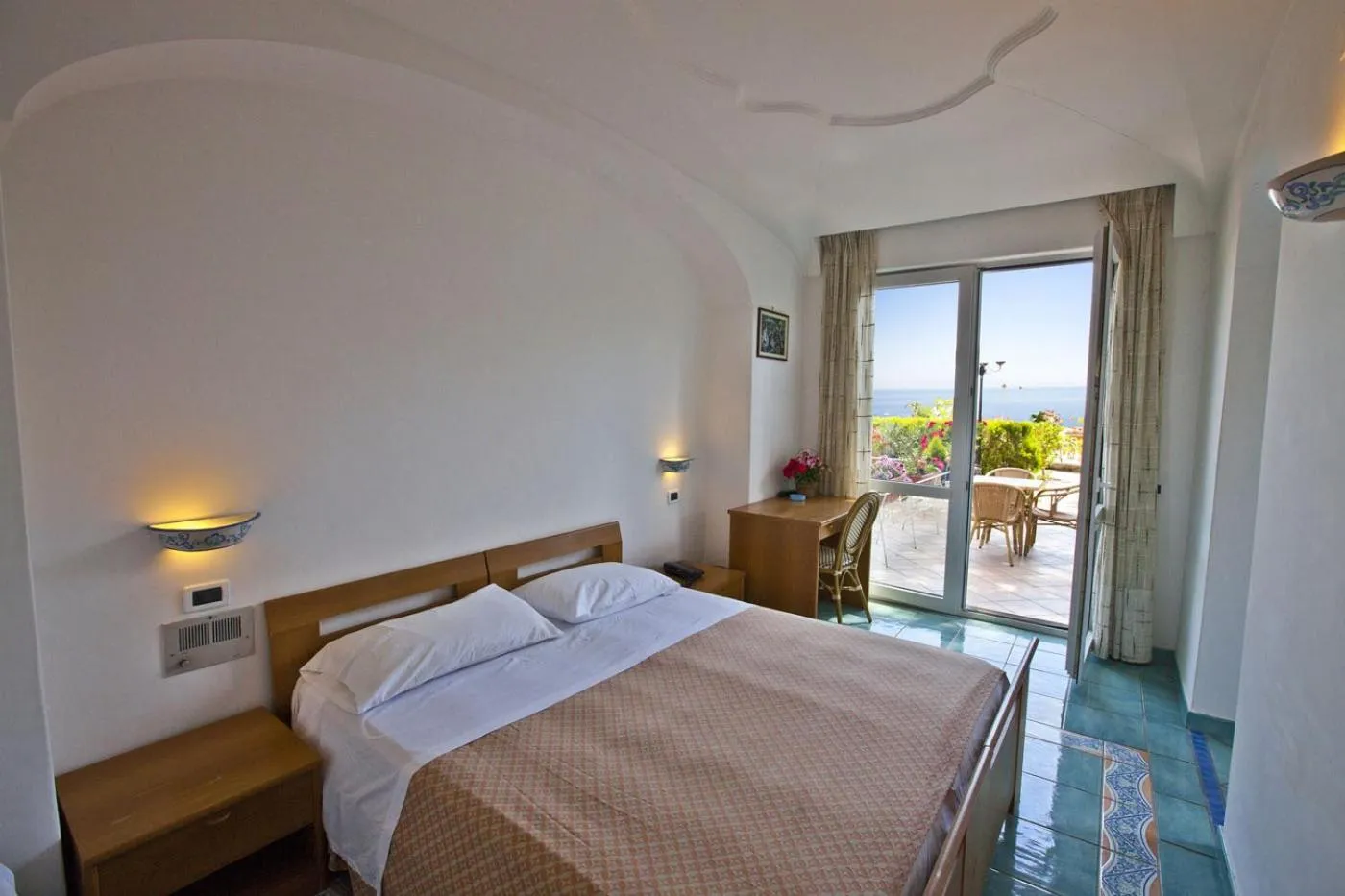 Photo of the whole room, Bed in Don Felipe Boutique Hotel