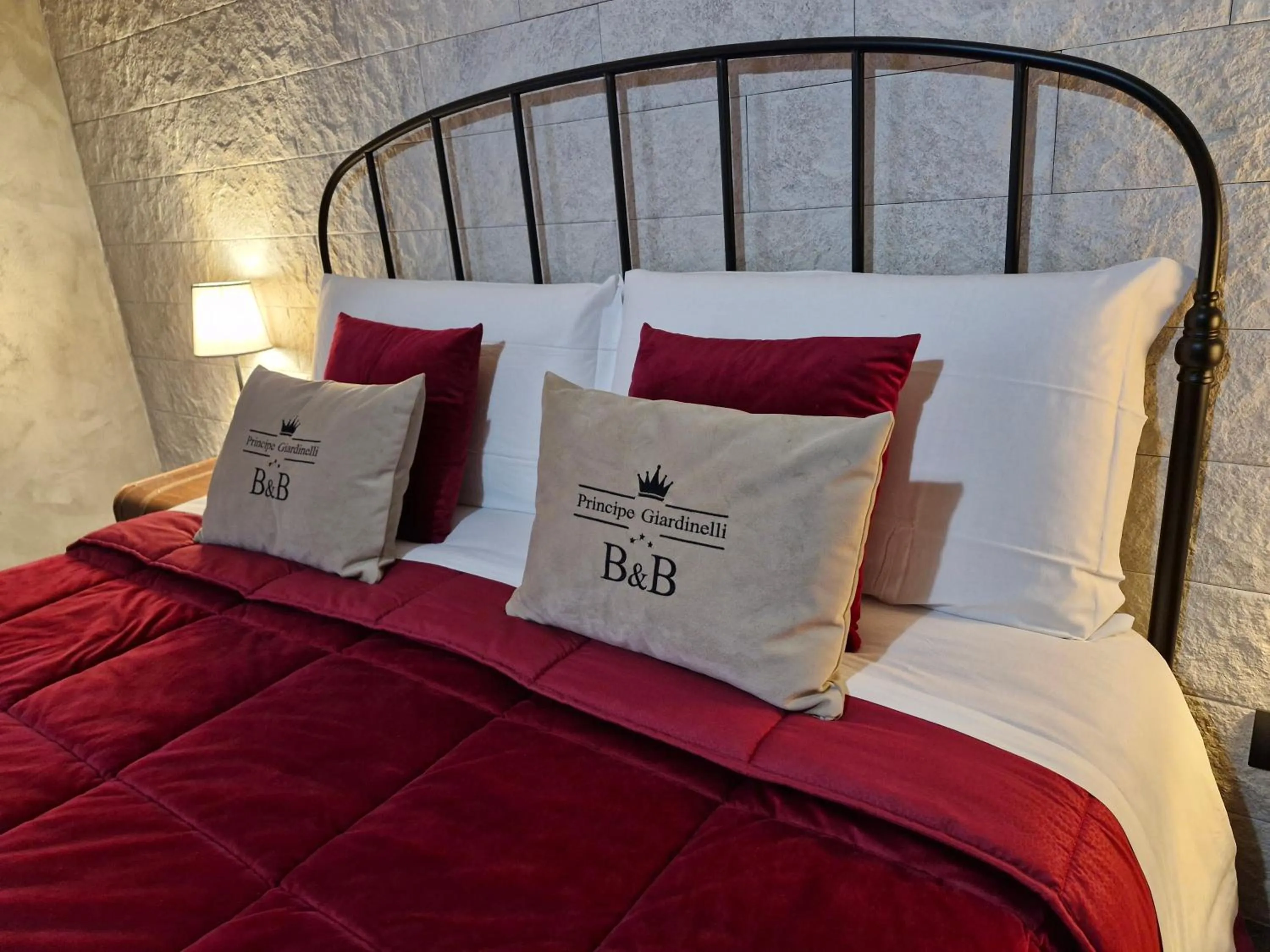 Bed in Principe Giardinelli