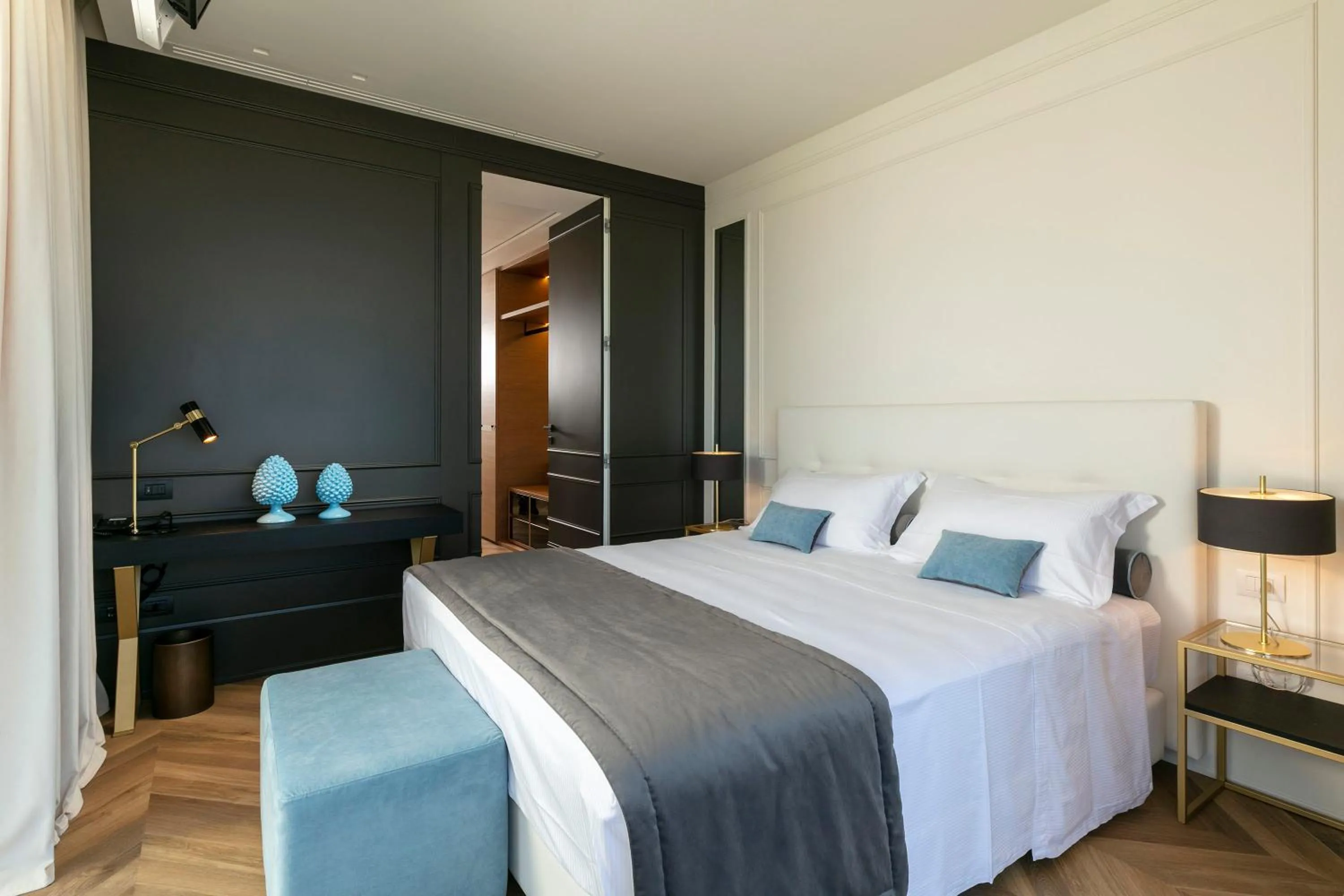 Bed in Hotel Abner's