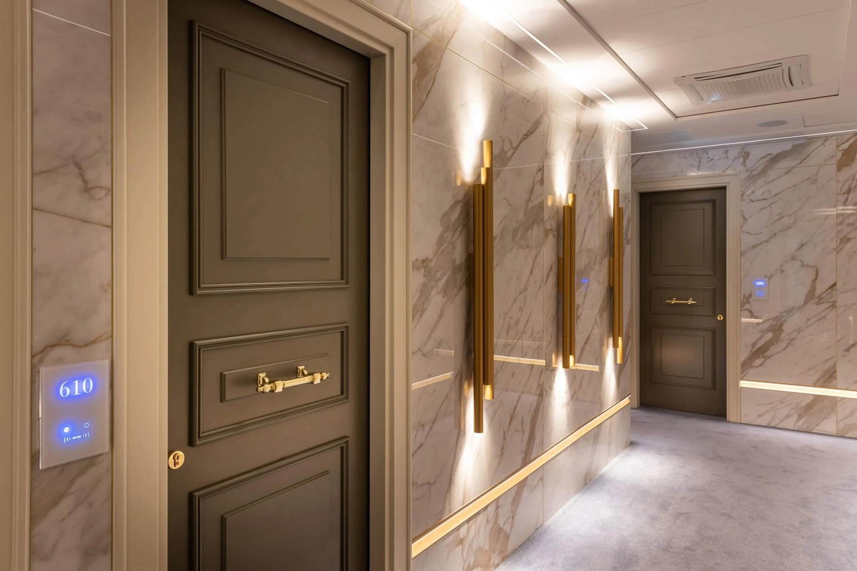 Decorative detail in Hotel Abner's