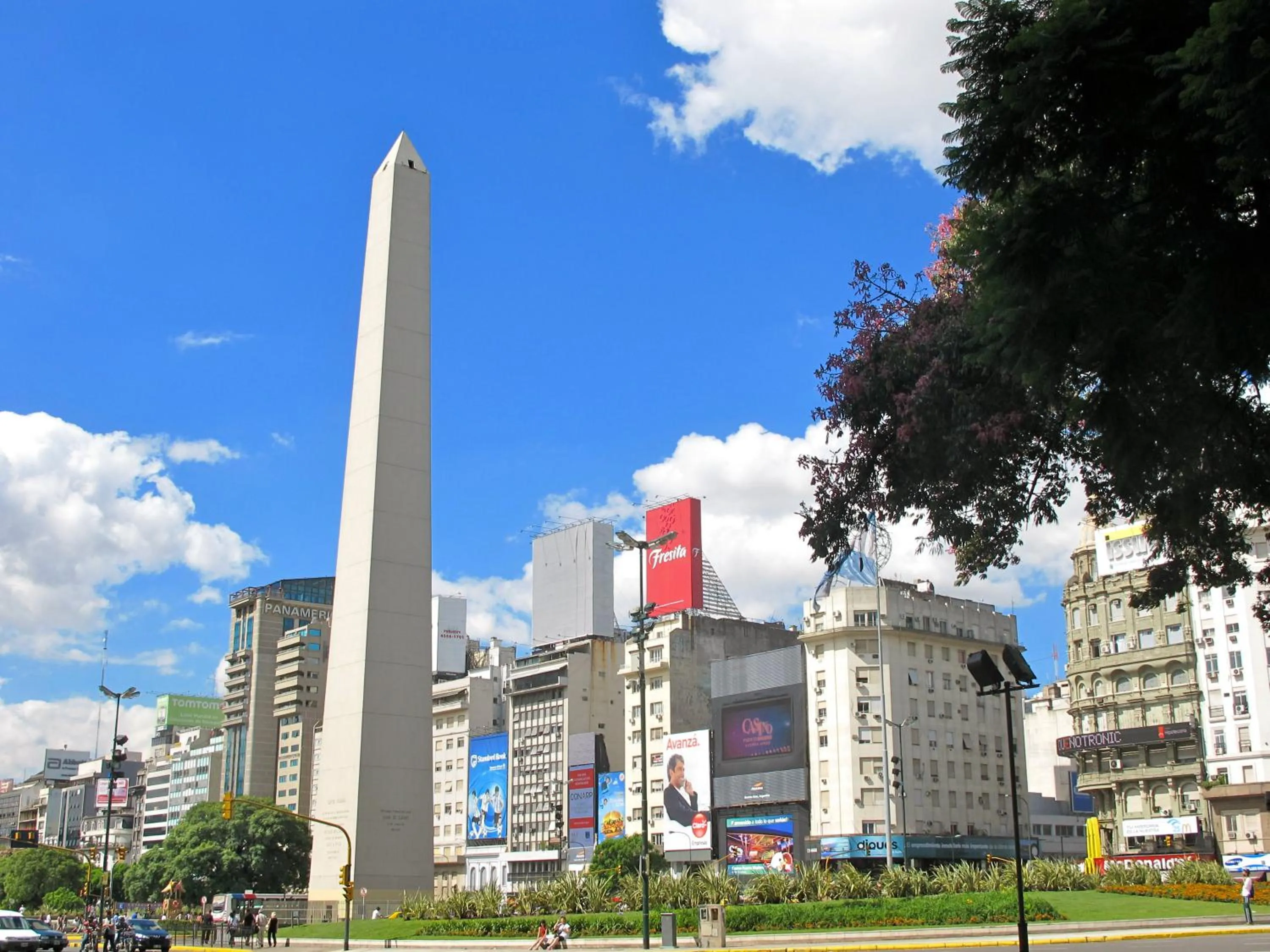 Nearby landmark in Hotel Avenida