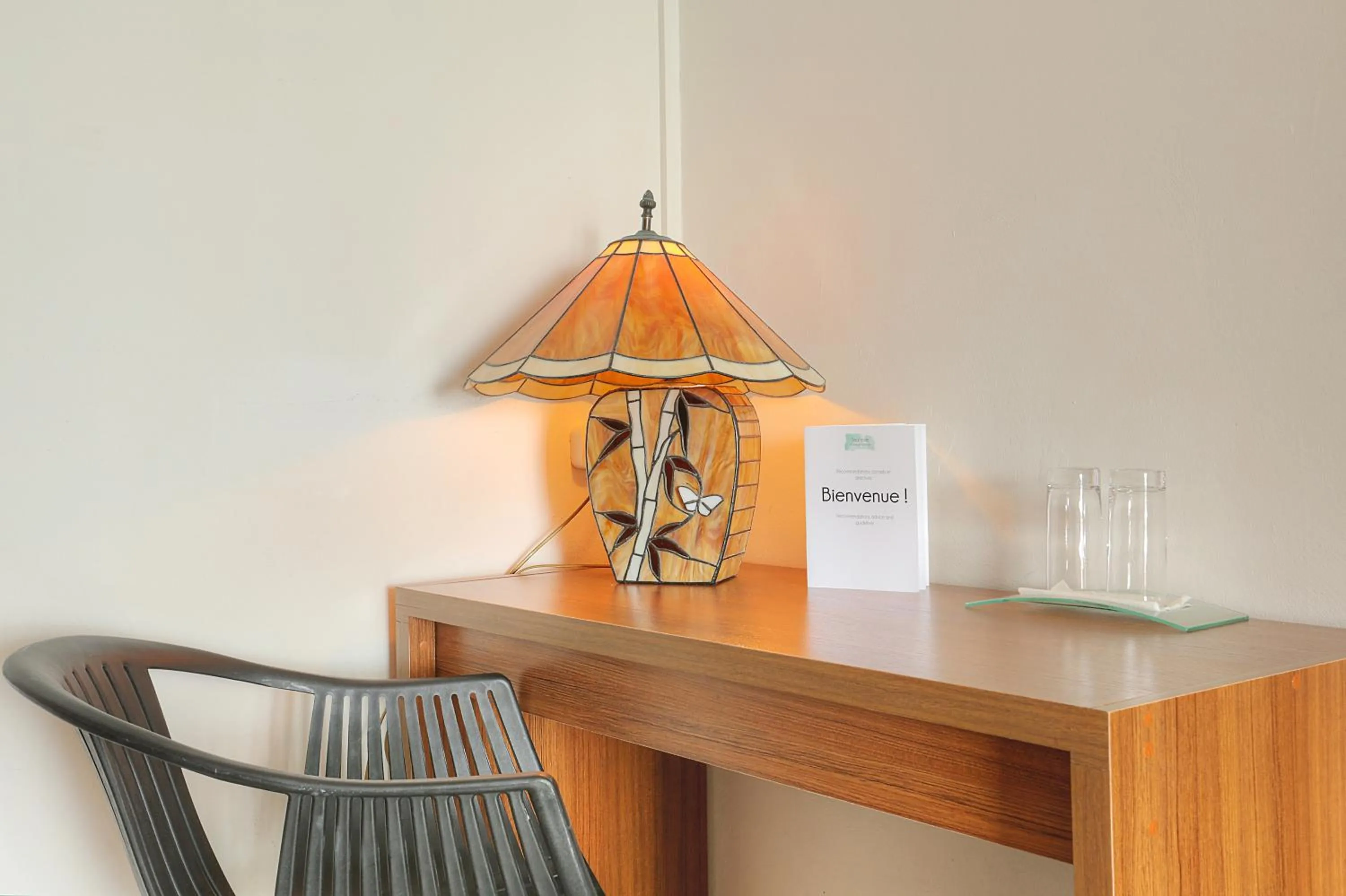 Seating area in Auberge SeaFever